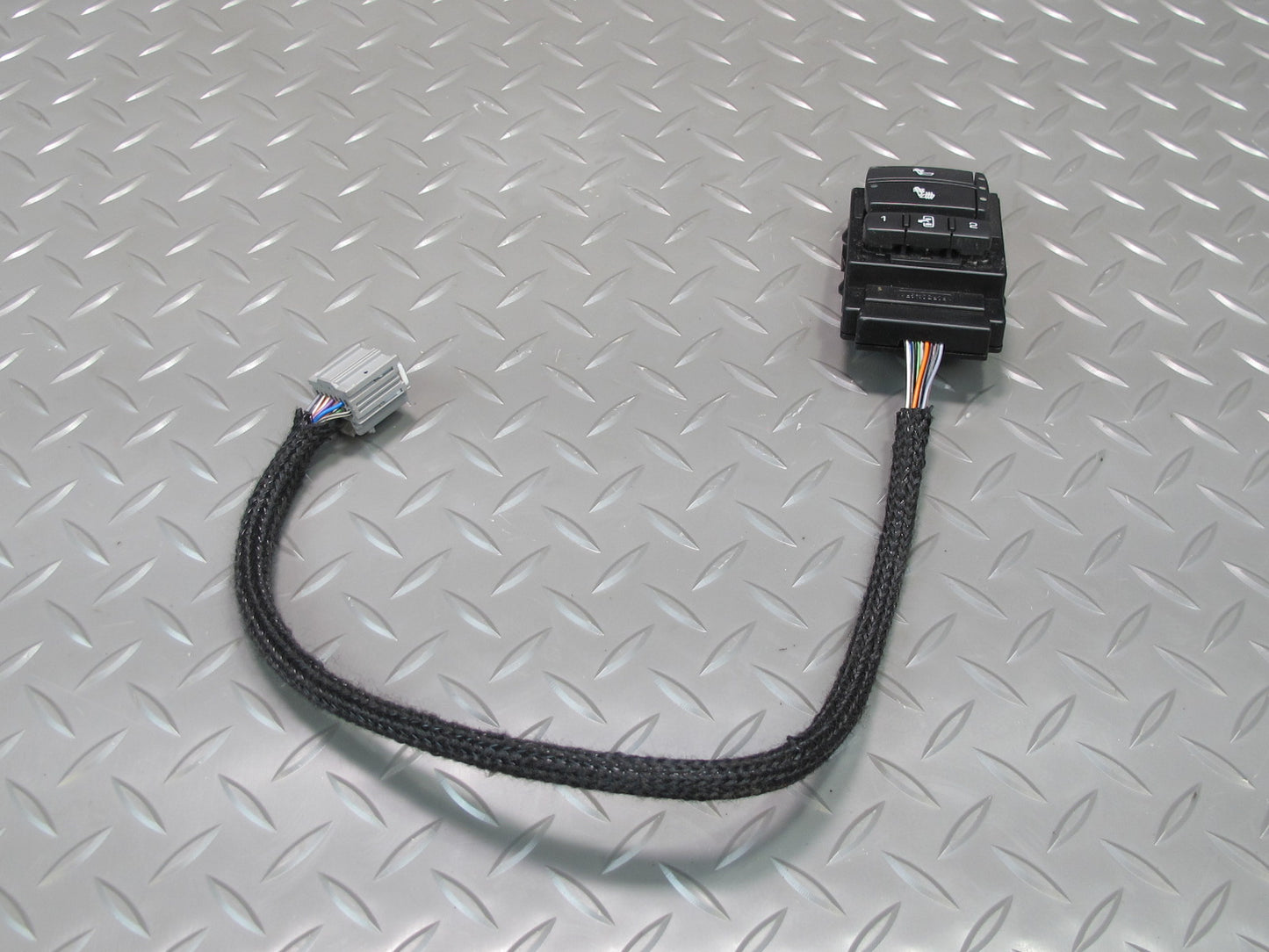 2008-2009 Hummer H2 Front Left Seat Adjustment Memory Control Switch