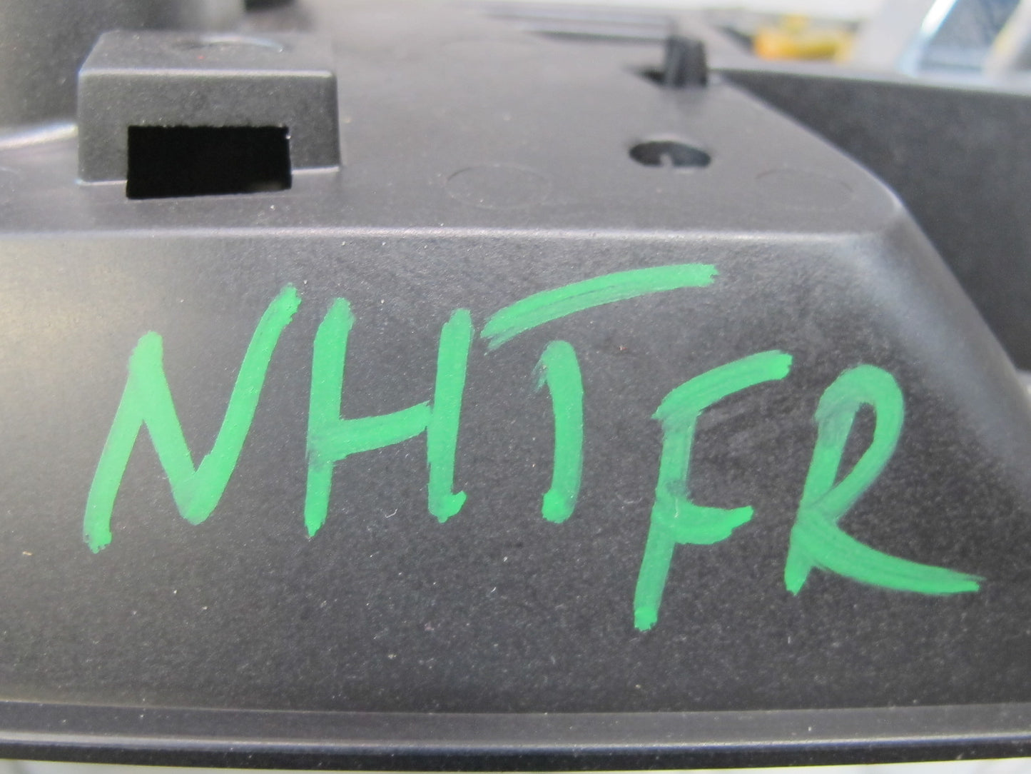 2008-2009 Hummer H2 Front Right Door Interior Handle