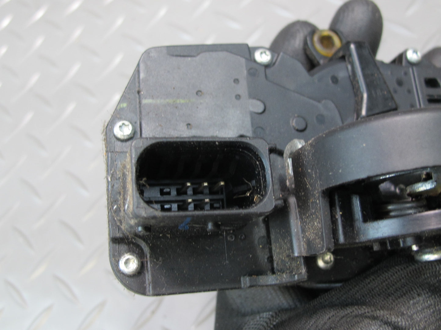 2008-2009 Hummer H2 Front Left Door Lock Latch Actuator