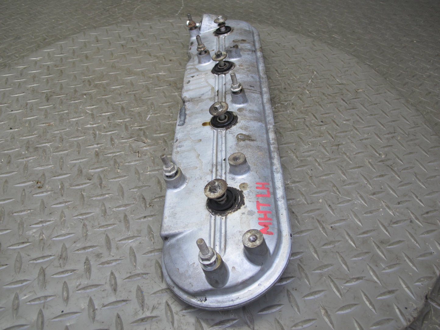 2003-2007 Hummer H2 6.0L Engine Right & Left Side Cylinder Head Valve 1COVER Set