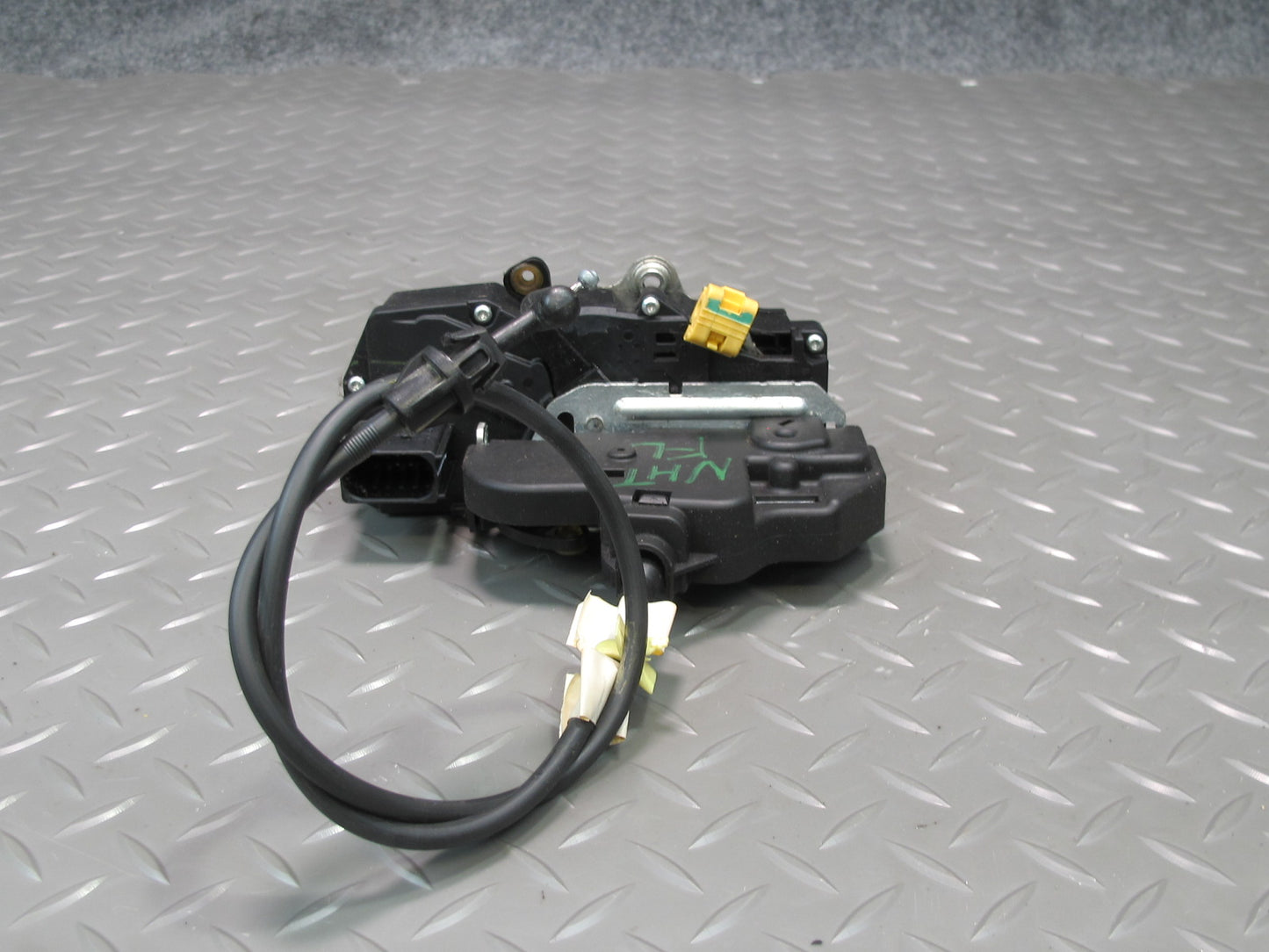 2008-2009 Hummer H2 Front Left Door Lock Latch Actuator