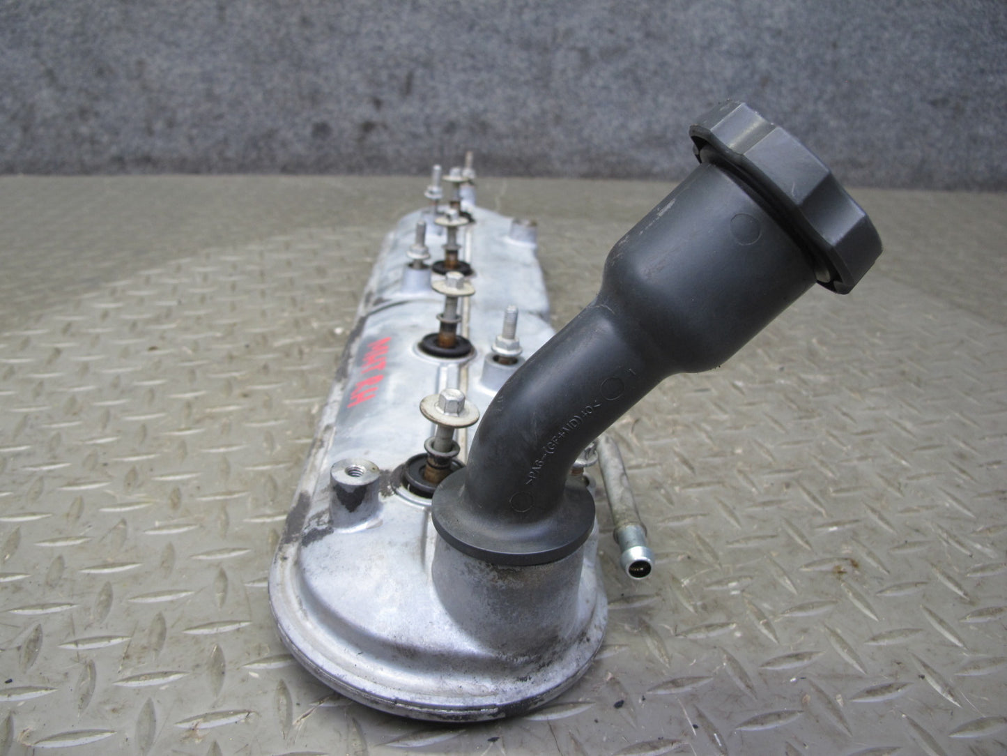 2003-2007 Hummer H2 6.0L Engine Right & Left Side Cylinder Head Valve 1COVER Set