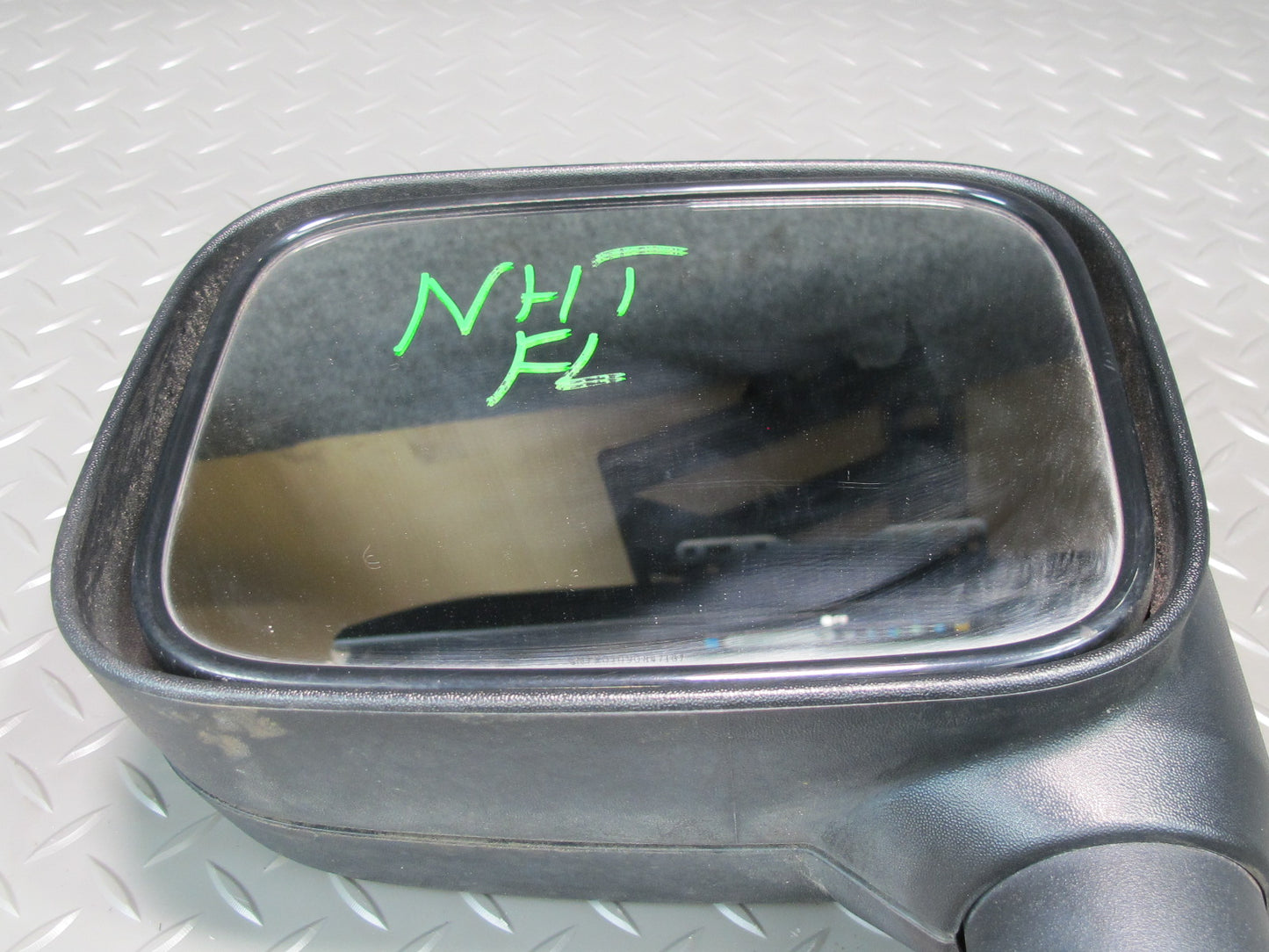 2008-2009 Hummer H2 Left Door Exterior Heated Side View Mirror