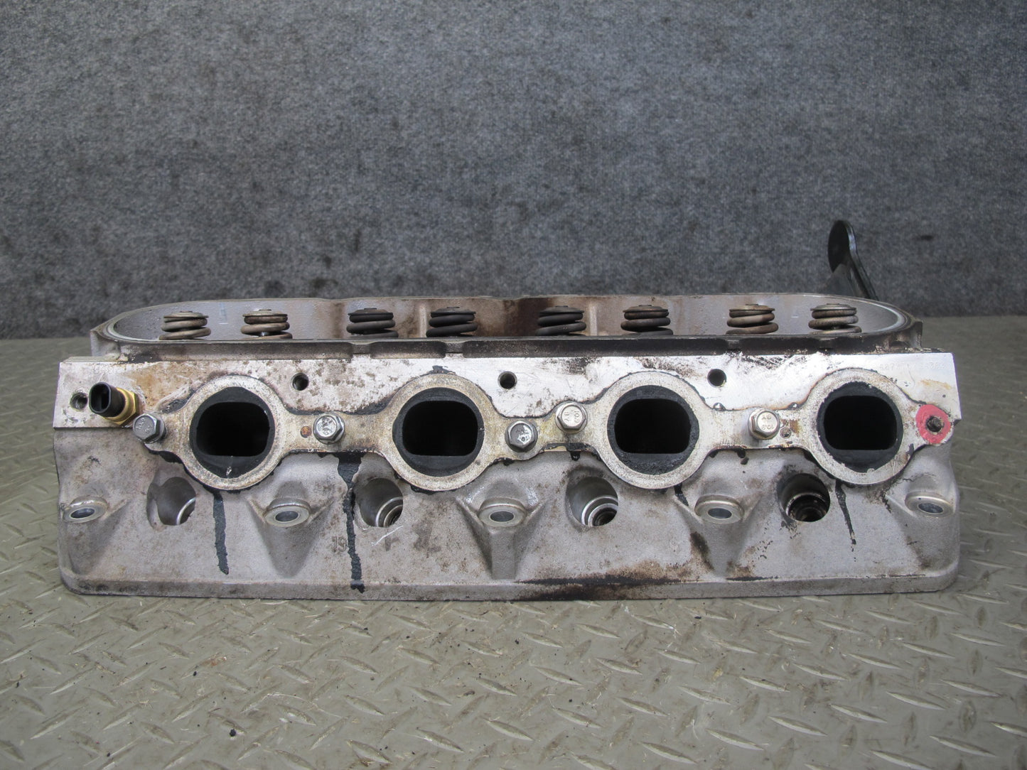 2003-2007 Hummer H2 6.0L LQ4 V8 Engine Motor Left Side Cylinder Head