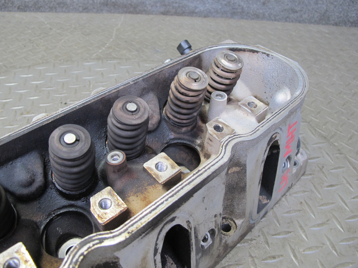 2003-2007 Hummer H2 6.0L LQ4 V8 Engine Motor Left Side Cylinder Head