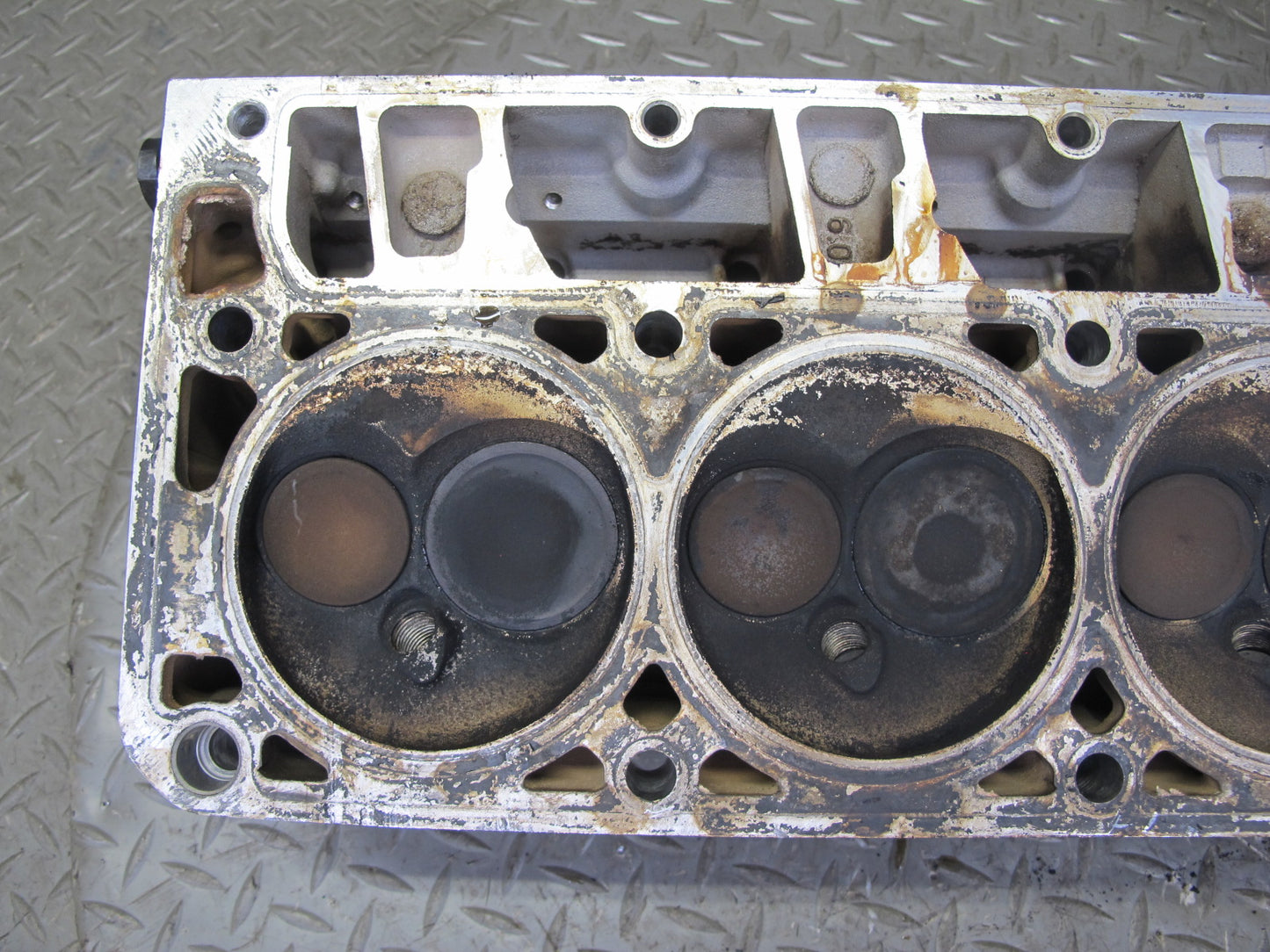 2003-2007 Hummer H2 6.0L LQ4 V8 Engine Motor Left Side Cylinder Head