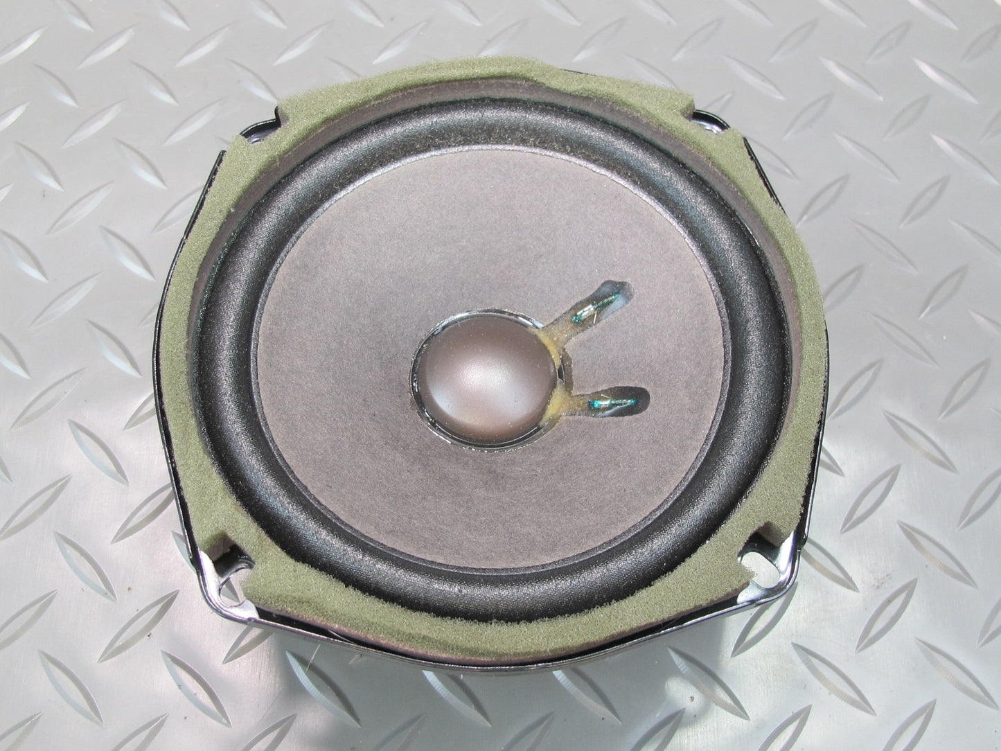 2008-2009 Hummer H2 Front or Rear Left & Right Door Audio Speaker Set of 2