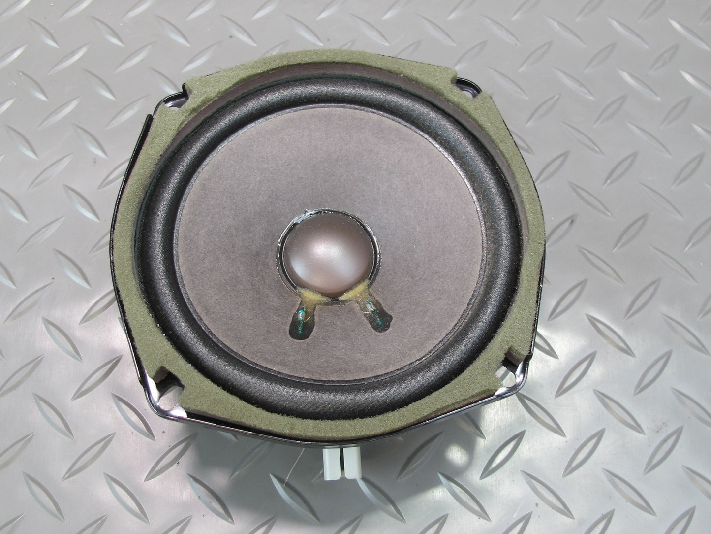 2008-2009 Hummer H2 Front or Rear Left & Right Door Audio Speaker Set of 2