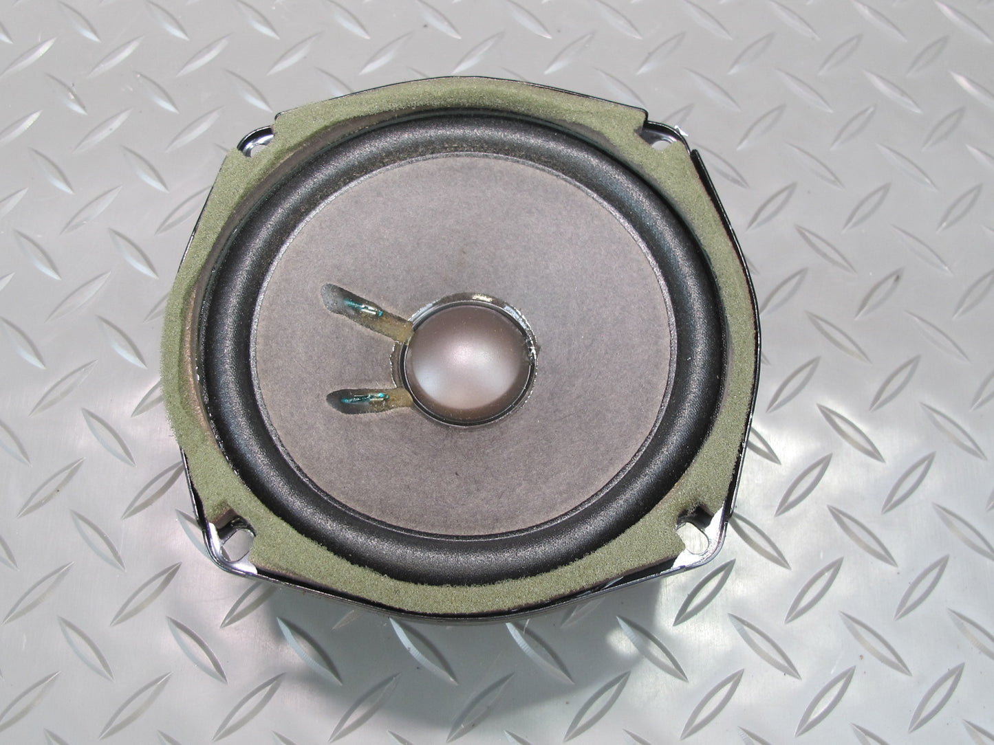 2008-2009 Hummer H2 Front or Rear Left & Right Door Audio Speaker Set of 2