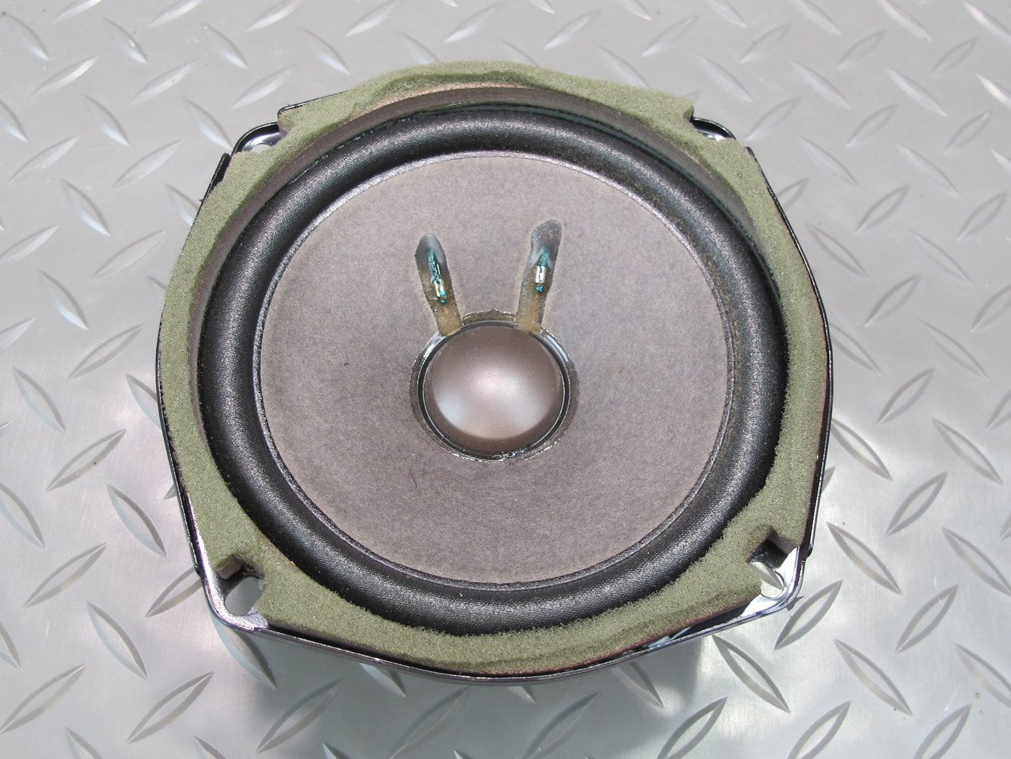 2008-2009 Hummer H2 Front or Rear Left & Right Door Audio Speaker Set of 2