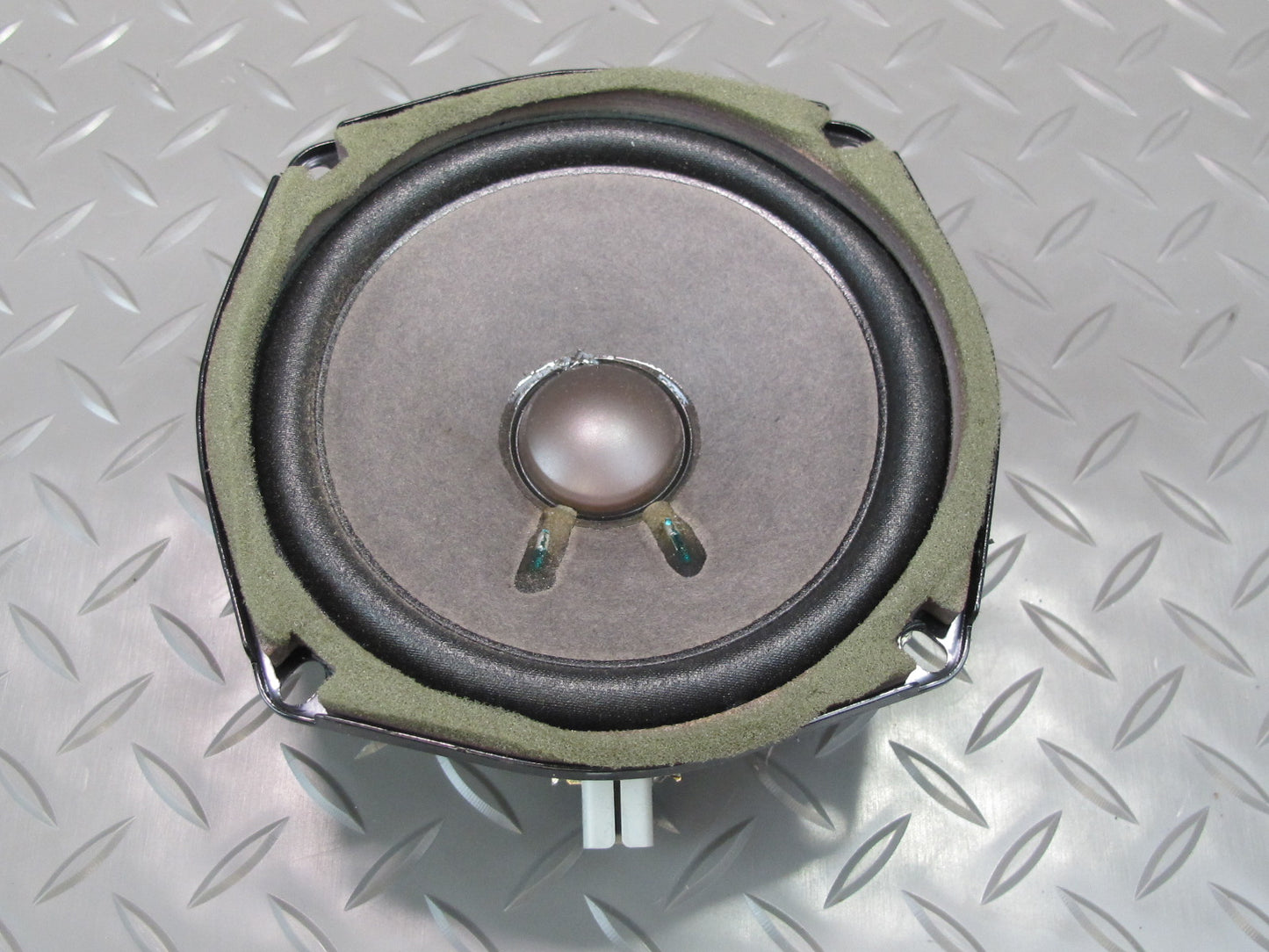 2008-2009 Hummer H2 Front or Rear Left & Right Door Audio Speaker Set of 2