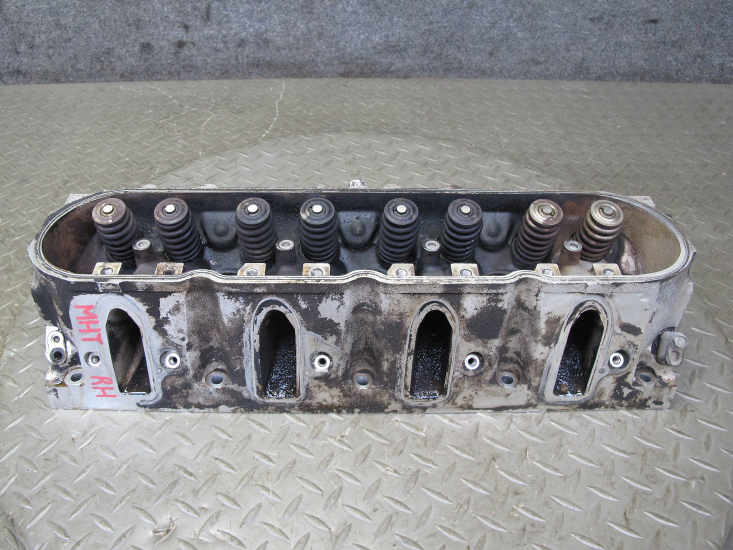 2003-2007 Hummer H2 6.0L LQ4 V8 Engine Motor Right Side Cylinder Head