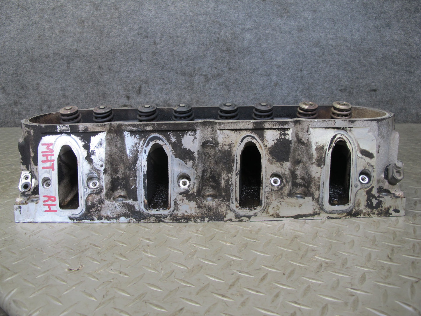 2003-2007 Hummer H2 6.0L LQ4 V8 Engine Motor Right Side Cylinder Head