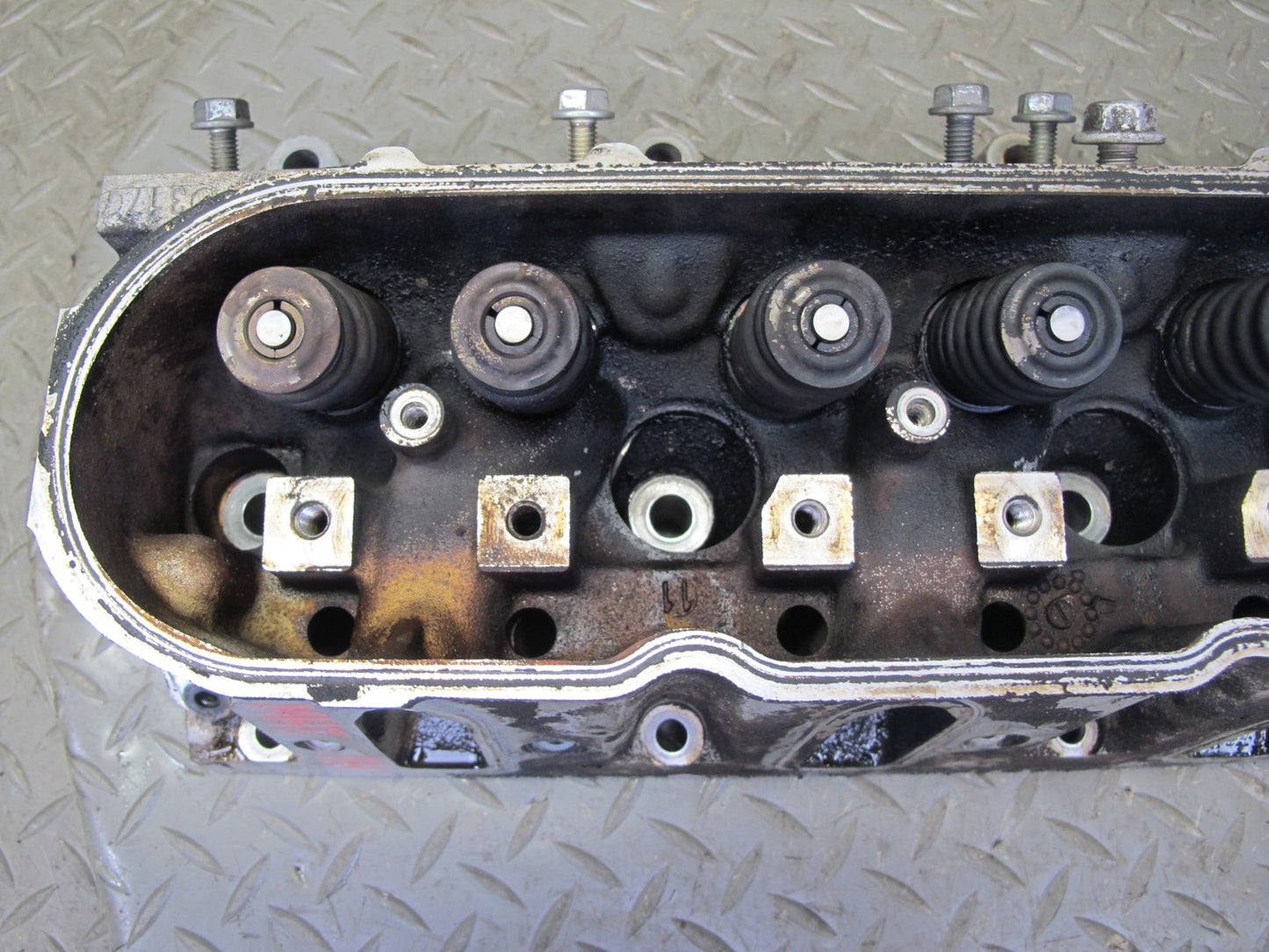 2003-2007 Hummer H2 6.0L LQ4 V8 Engine Motor Right Side Cylinder Head