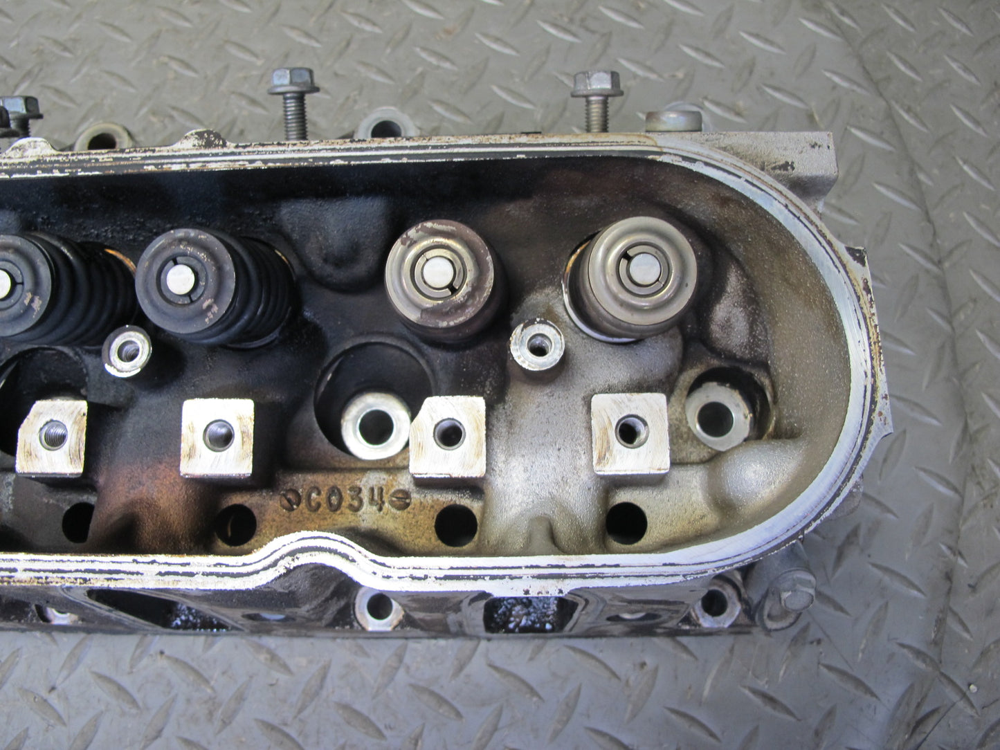 2003-2007 Hummer H2 6.0L LQ4 V8 Engine Motor Right Side Cylinder Head