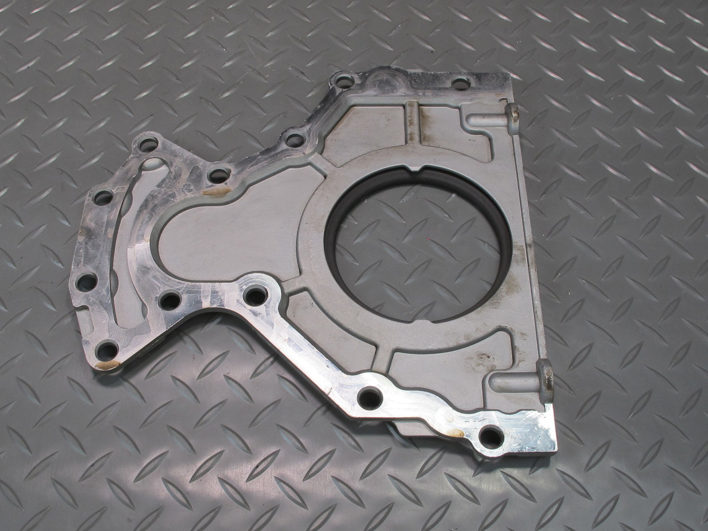 2003-2007 Hummer H2 6.0L Engine Motor Timing Plate Cover