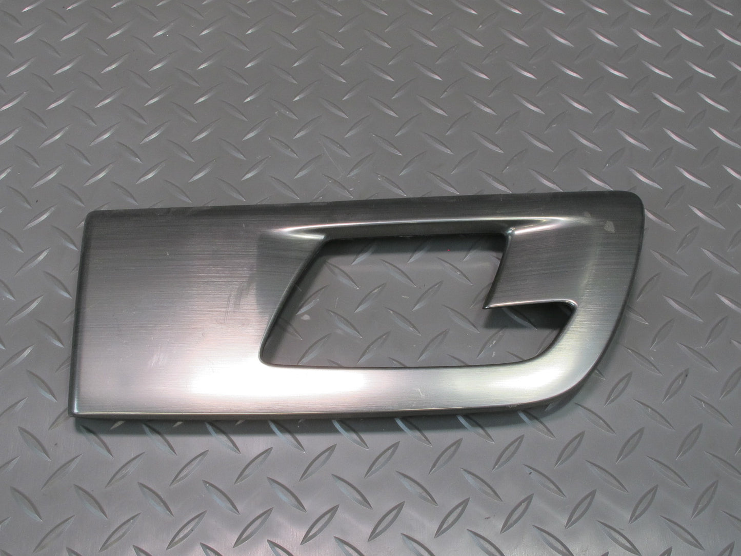 2008-2009 Hummer H2 Rear Right Door Interior Handle Trim Bezel Cover Panel