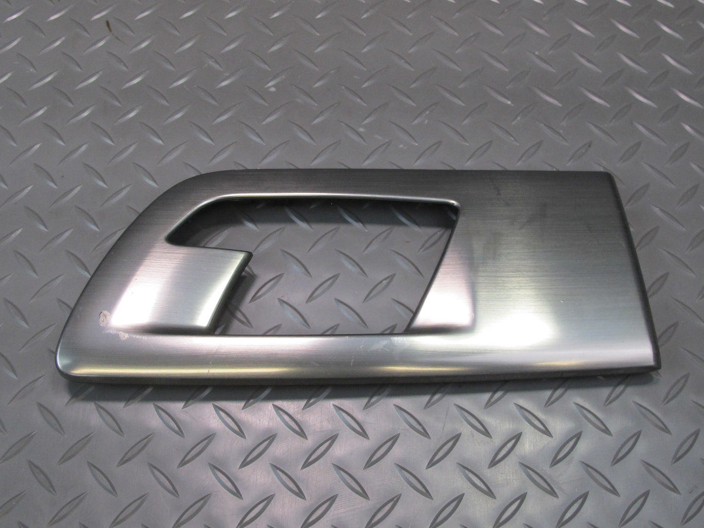 2008-2009 Hummer H2 Rear Right Door Interior Handle Trim Bezel Cover Panel