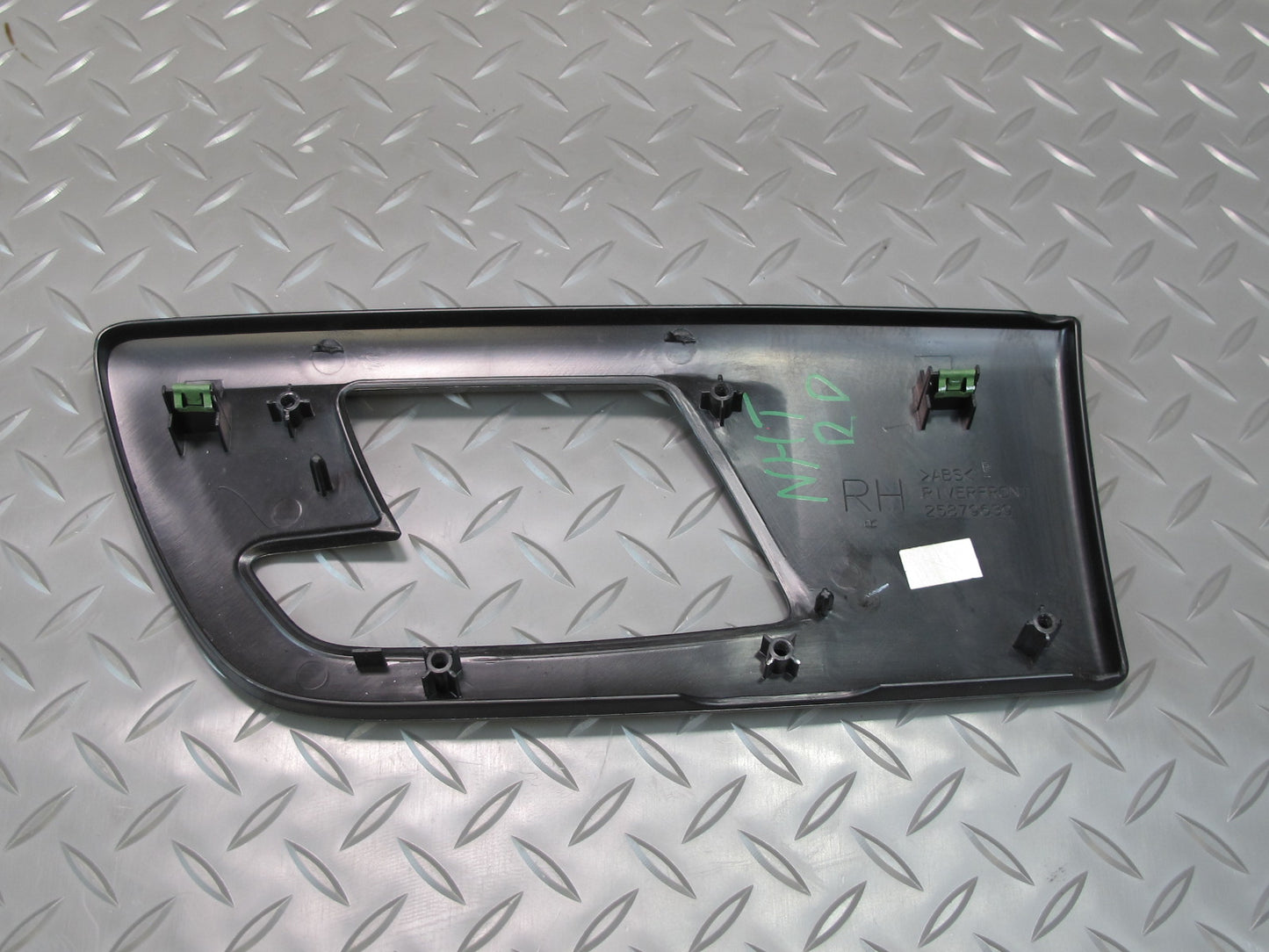 2008-2009 Hummer H2 Rear Right Door Interior Handle Trim Bezel Cover Panel
