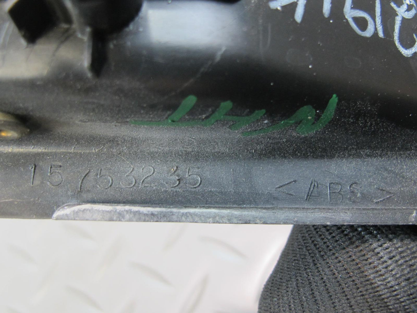 2008-2009 Hummer H2 Rear Liftgate Tailgate Strap Grab Handle