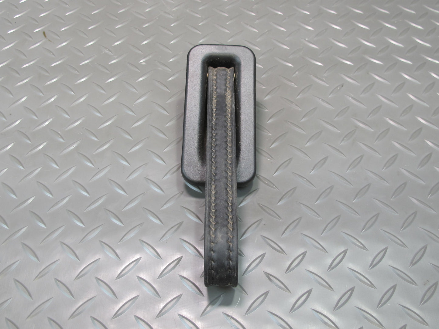 2008-2009 Hummer H2 Rear Liftgate Tailgate Strap Grab Handle