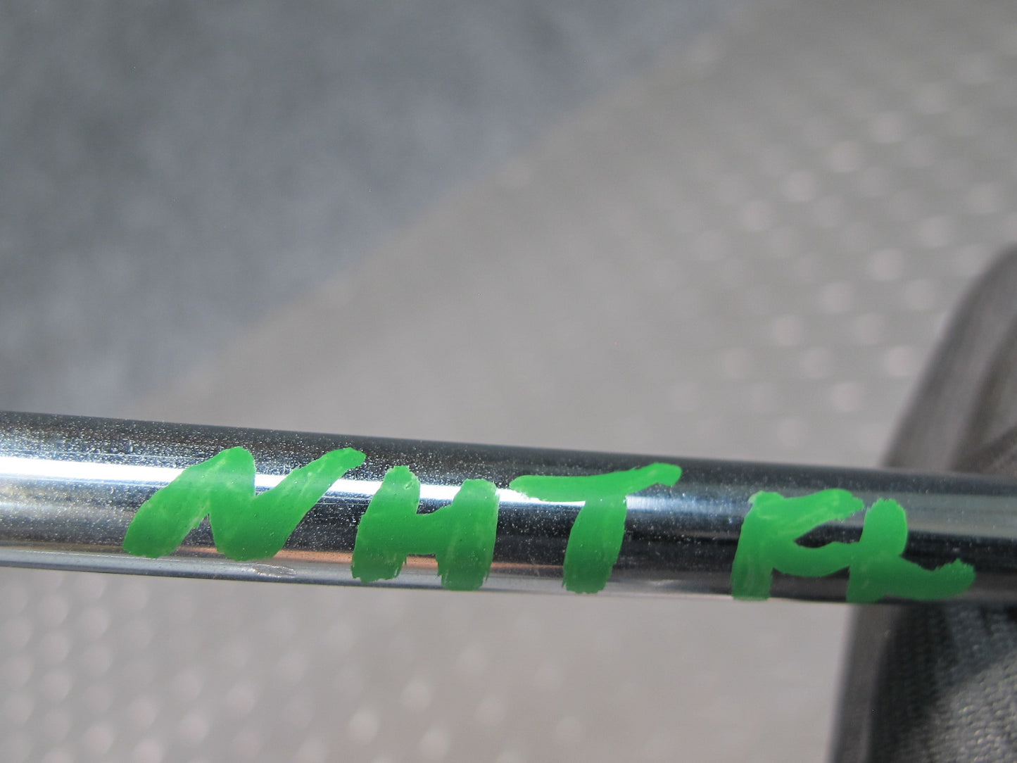 2008-2009 Hummer H2 Front Left & Right Seat Leather Headrest Set of 2 Black