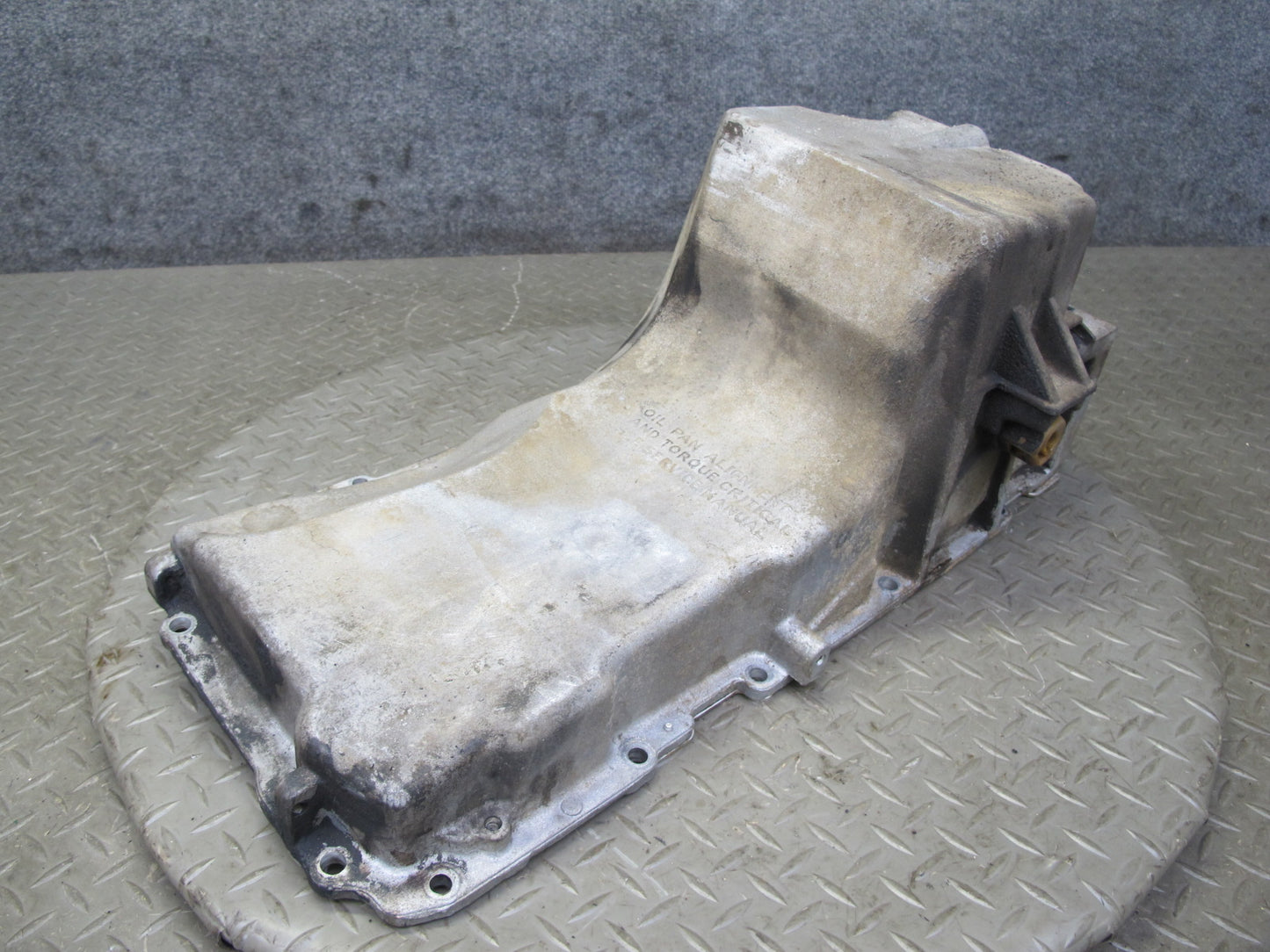 2003-2007 Hummer H2 6.0L Engine Motor Lower Oil Pan 12577396