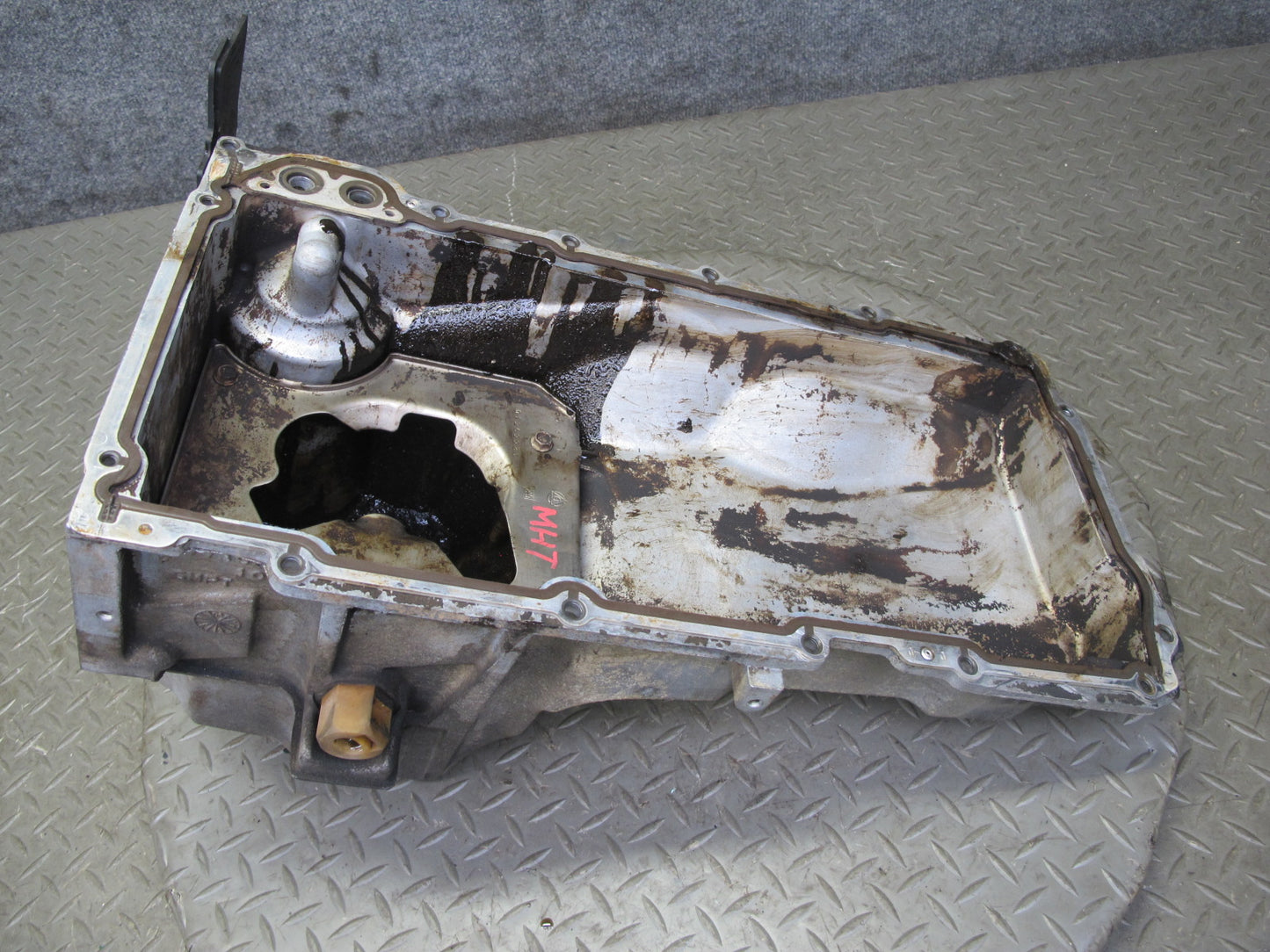 2003-2007 Hummer H2 6.0L Engine Motor Lower Oil Pan 12577396