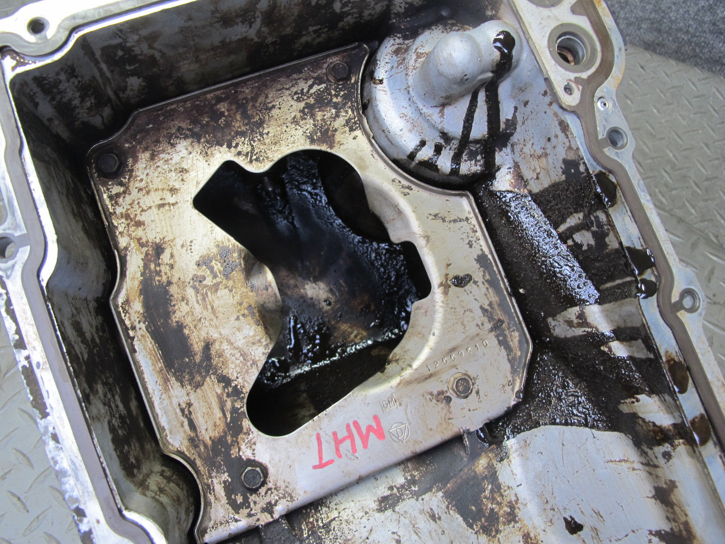 2003-2007 Hummer H2 6.0L Engine Motor Lower Oil Pan 12577396