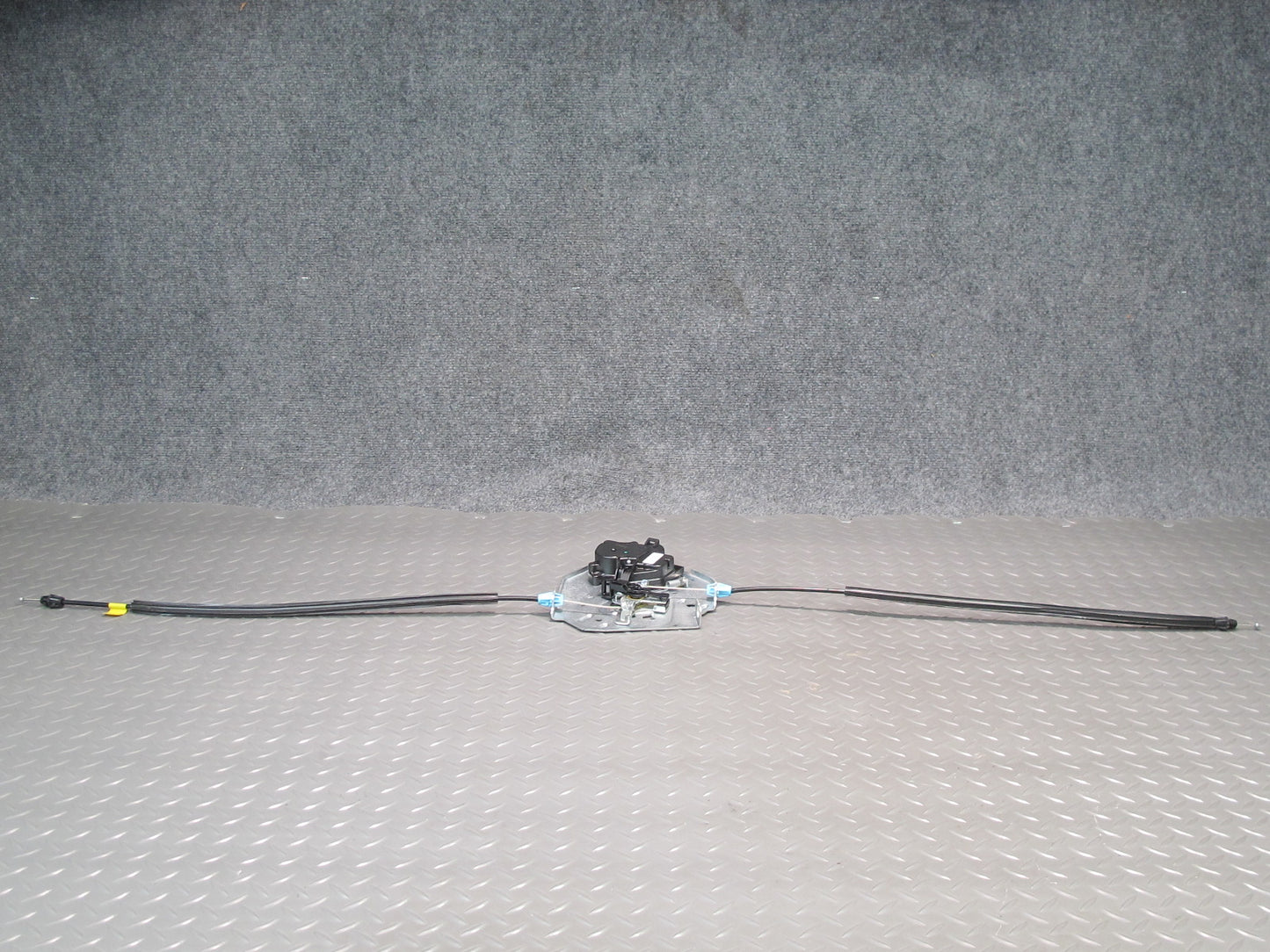 2003-2009 Hummer H2 Rear Tailgate Liftgate Lock Latch Cable Assembly