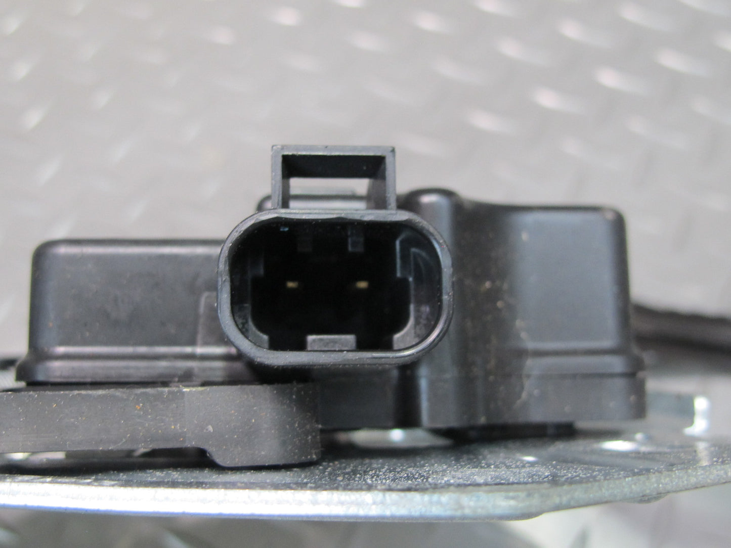 2003-2009 Hummer H2 Rear Tailgate Liftgate Lock Latch Cable Assembly