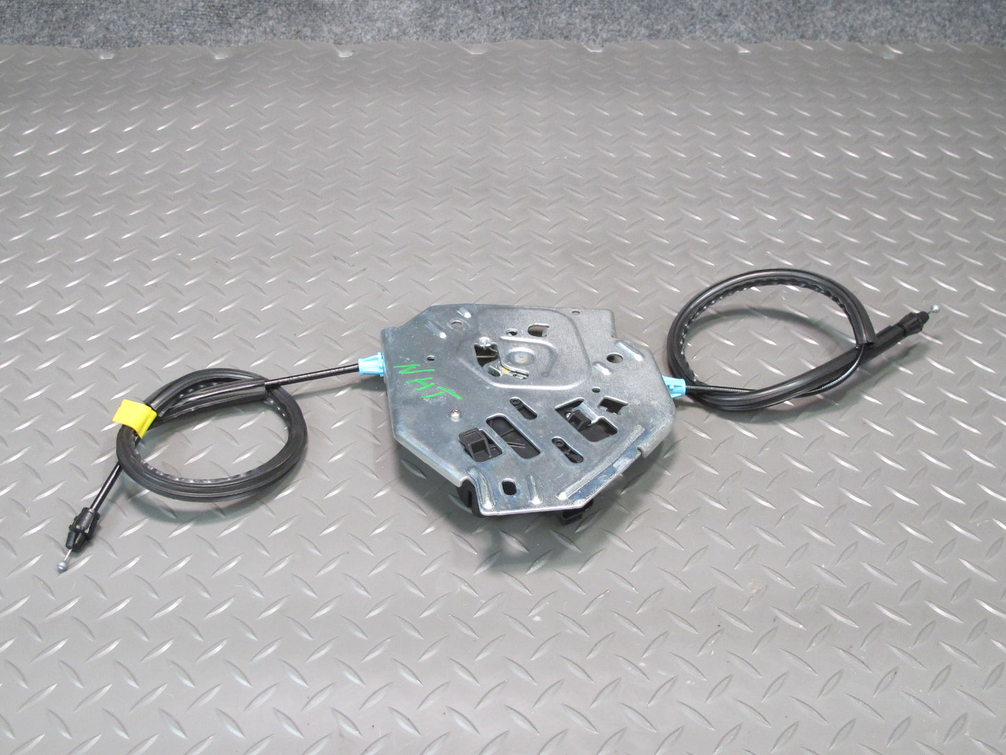 2003-2009 Hummer H2 Rear Tailgate Liftgate Lock Latch Cable Assembly