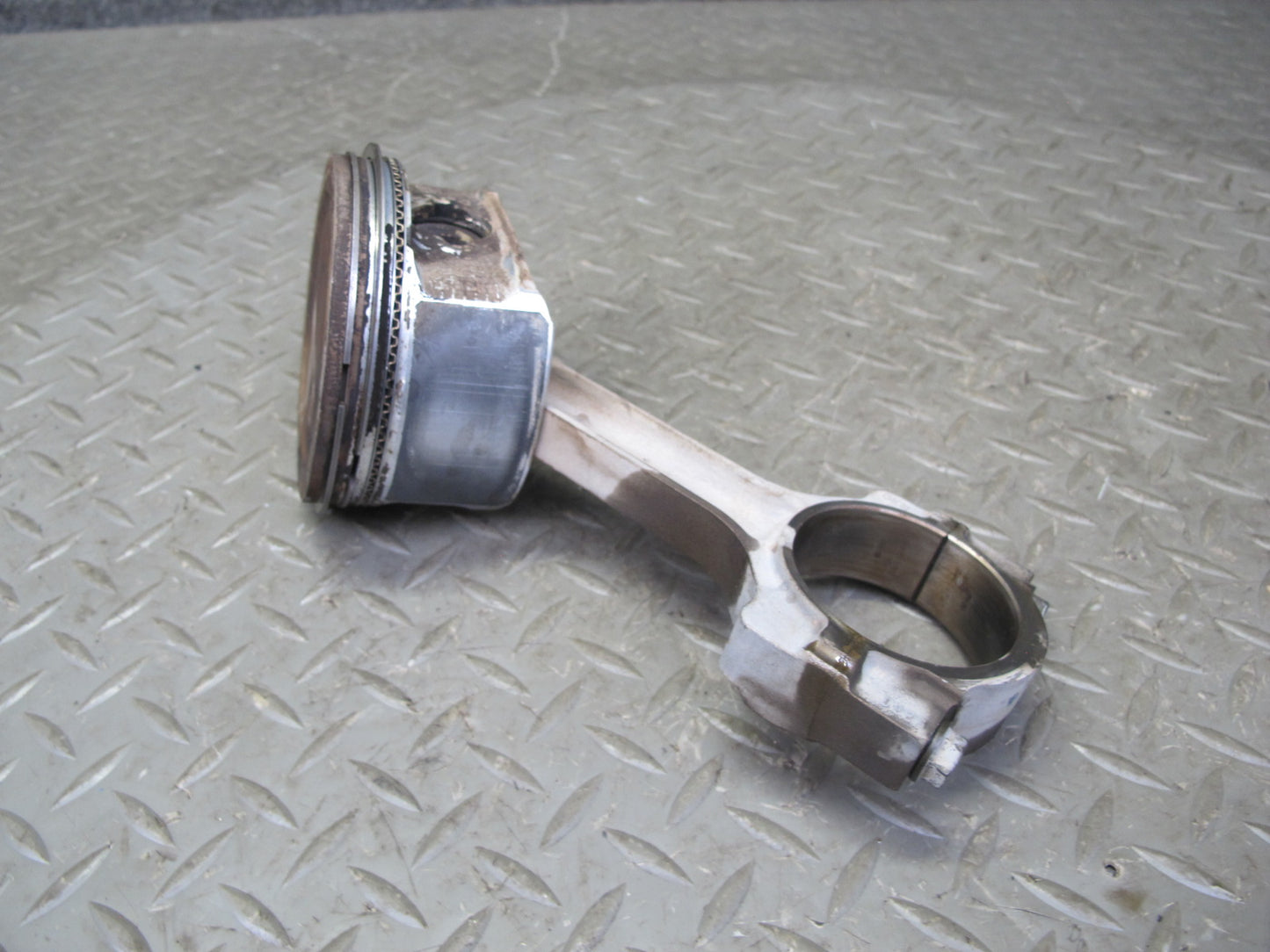 2003-2007 Hummer H2 6.0L LQ4 V8 Engine Piston Connecting Rod Set of 8