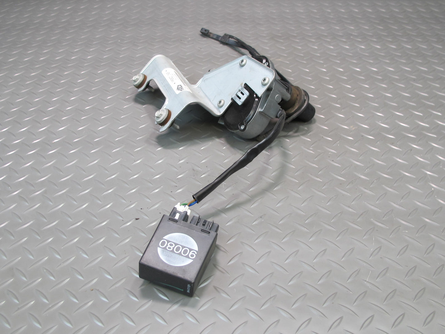 2008-2009 Hummer H2 Rear Tailgate Liftgate Wiper Motor w Arm 15248351