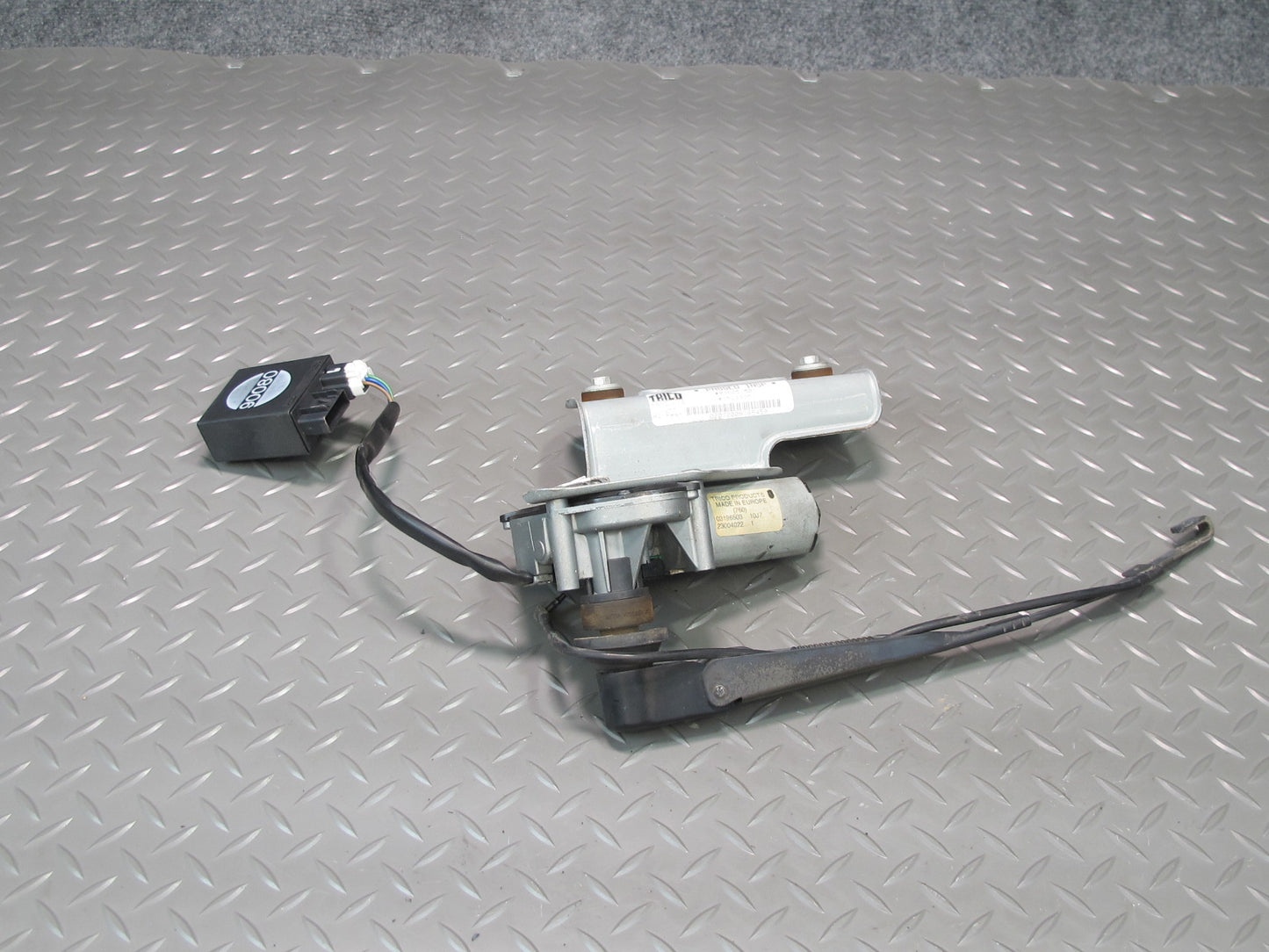 2008-2009 Hummer H2 Rear Tailgate Liftgate Wiper Motor w Arm 15248351