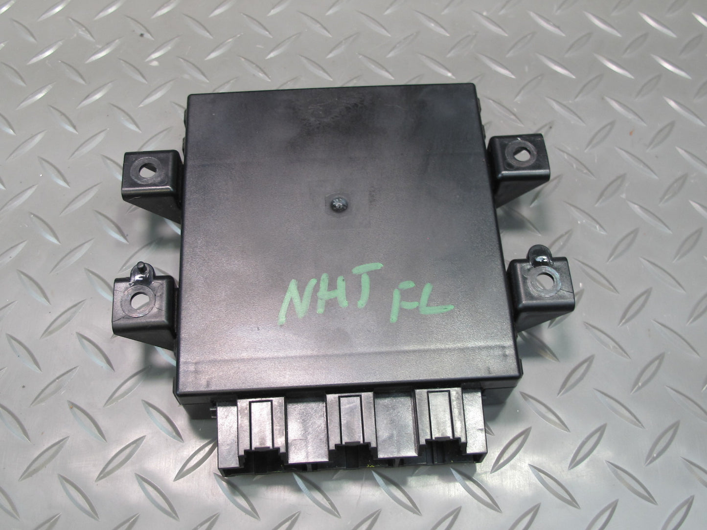 2008-2009 Hummer H2 Front Left Seat Control Module 10377258