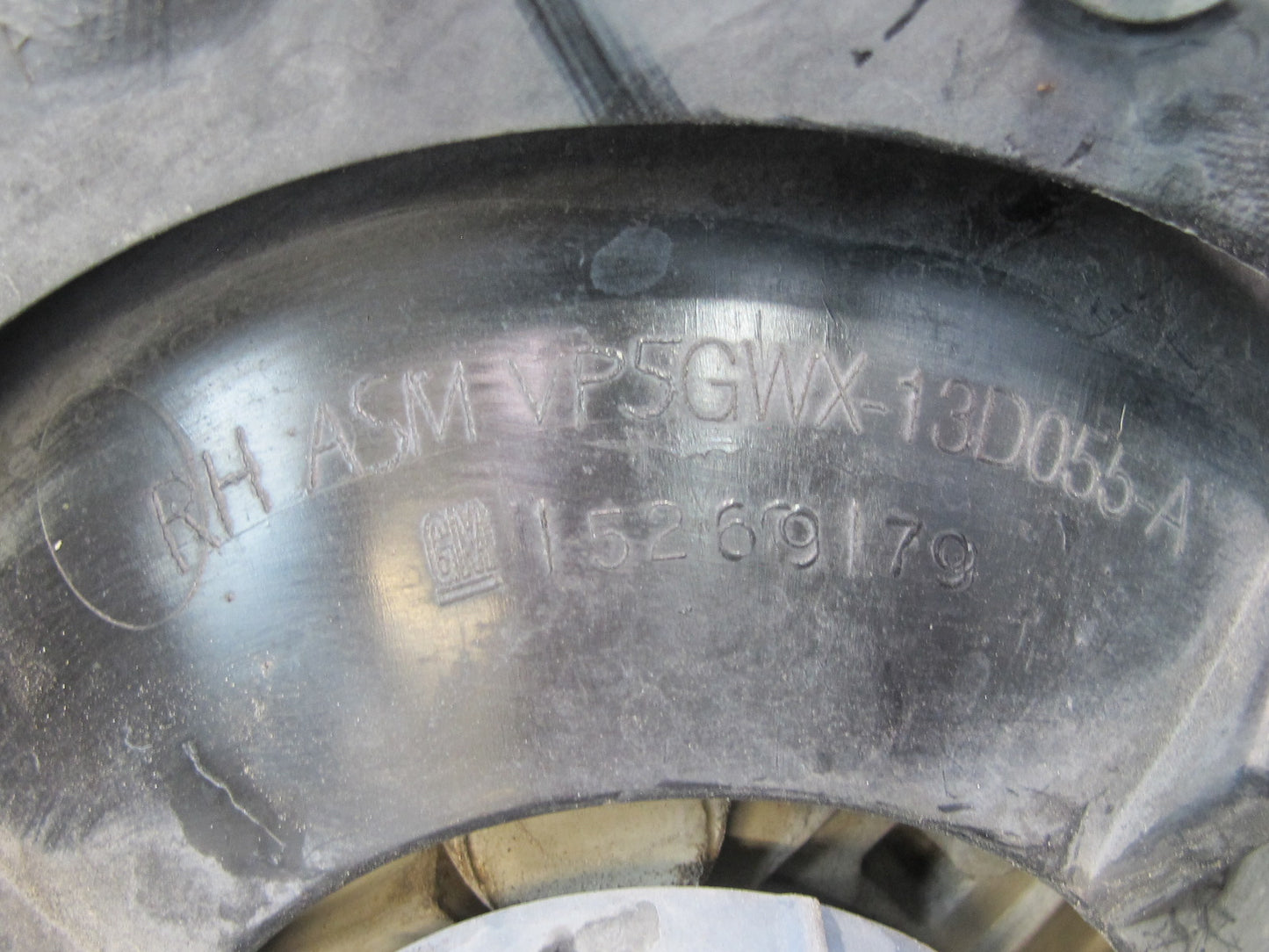 2003-2009 Hummer H2 Front Left & Right Headlight Lamp Set of 2