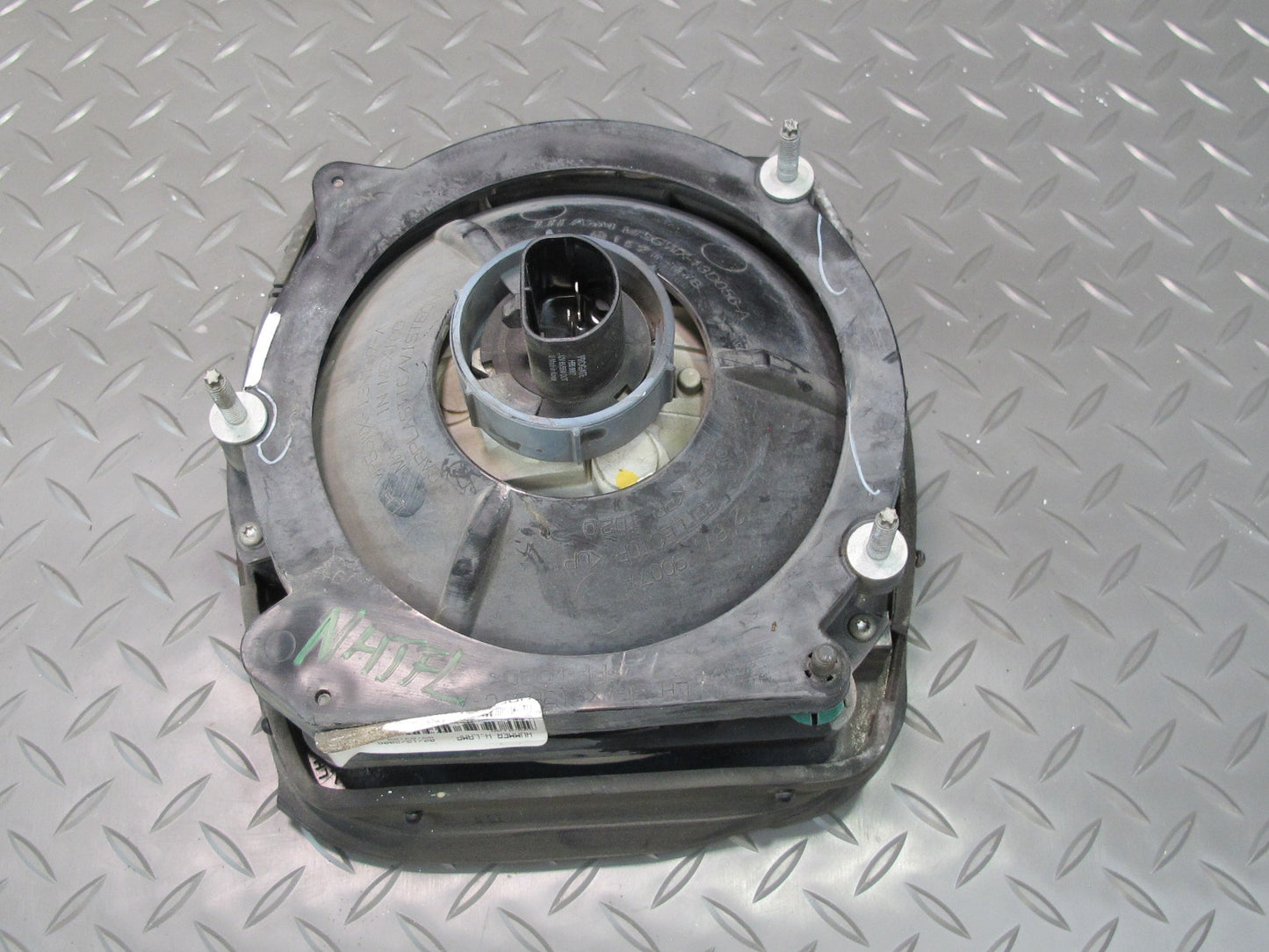 2003-2009 Hummer H2 Front Left & Right Headlight Lamp Set of 2