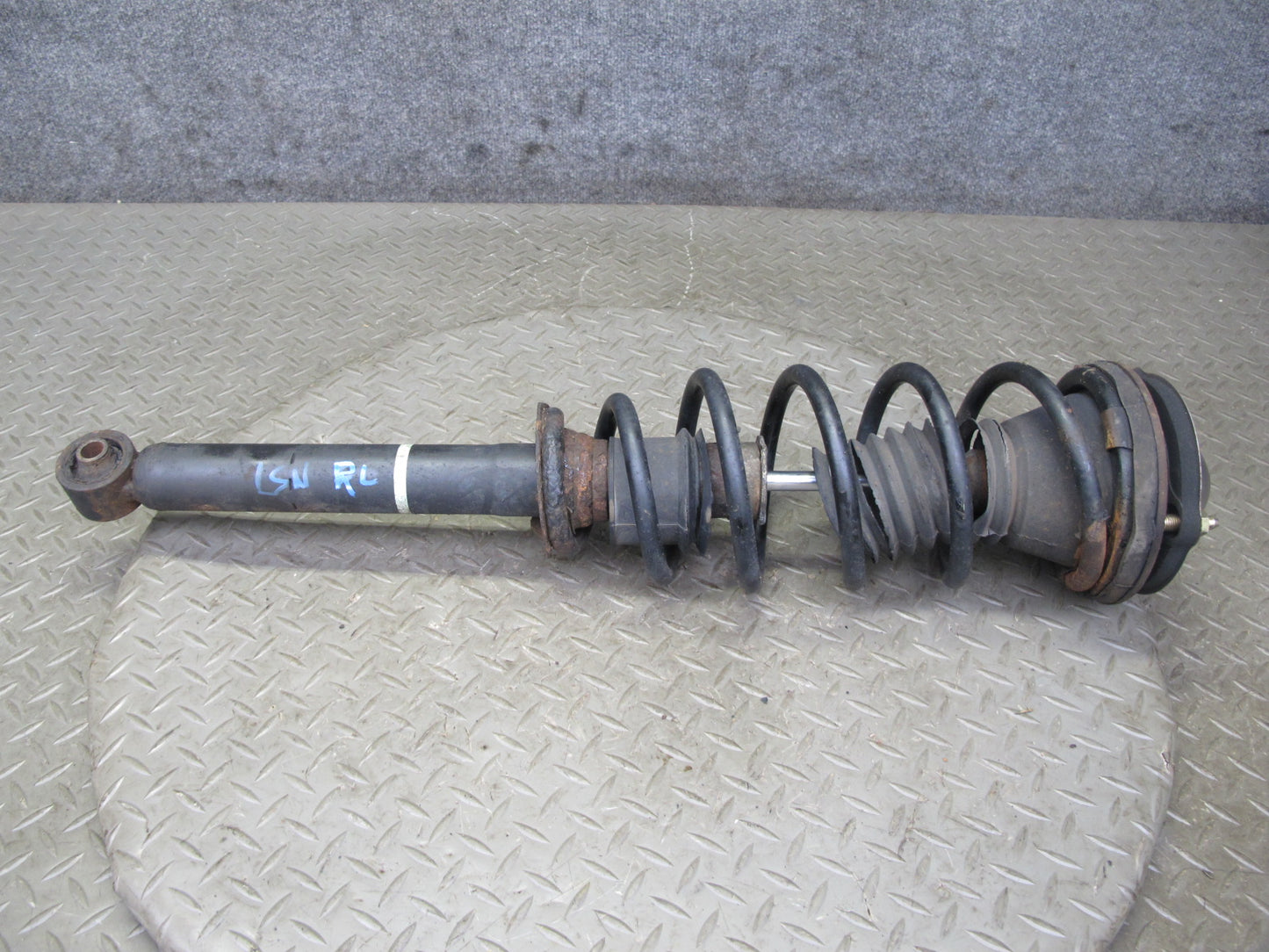 98-00 Lexus UCF20L LS400 Set of 2 Rear Left & Right Strut Shock Absorber OEM