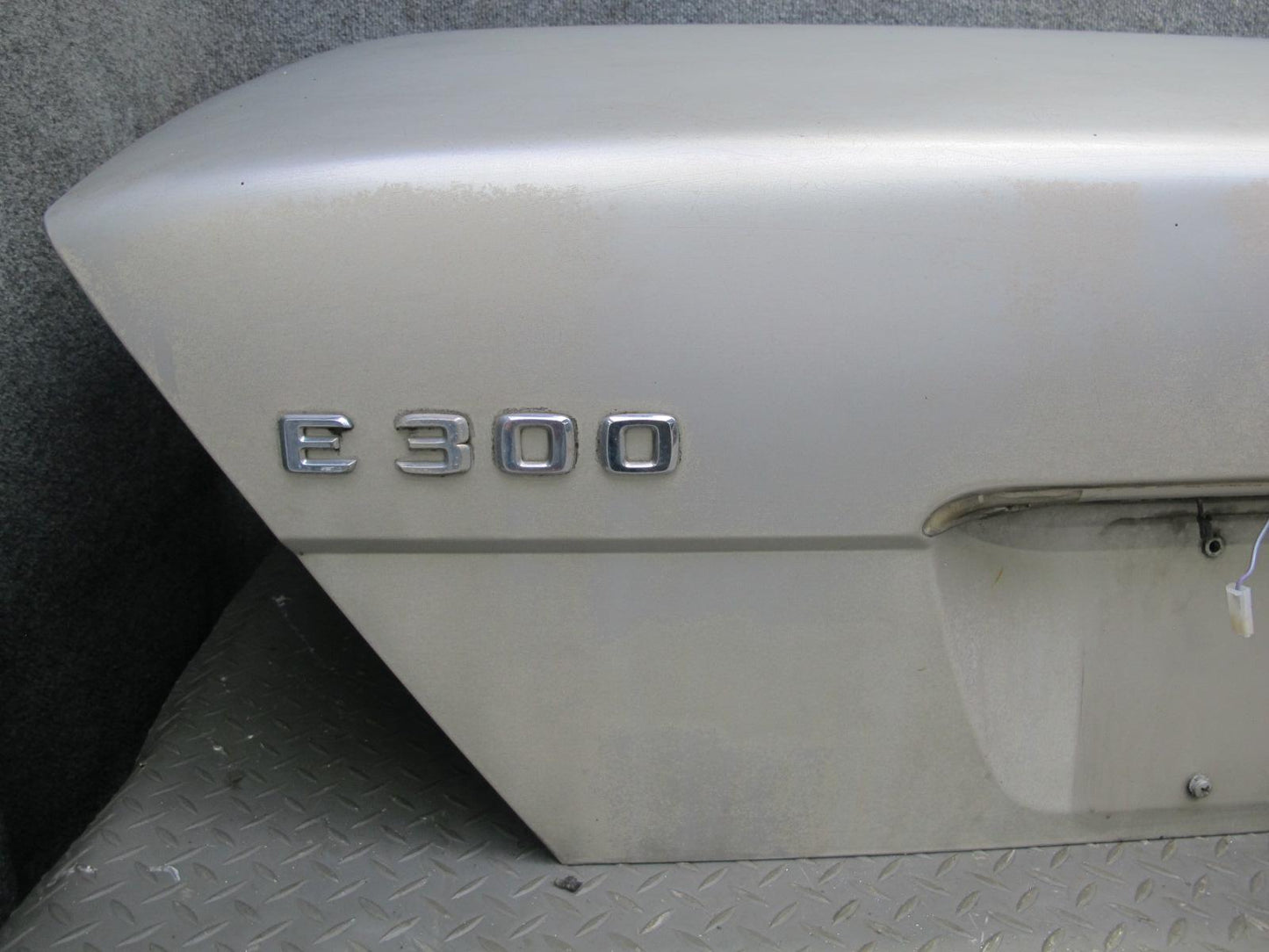 94-95 Mercedes W124 300D Sedan Trunk Deck Lid Shell Panel Silver OEM