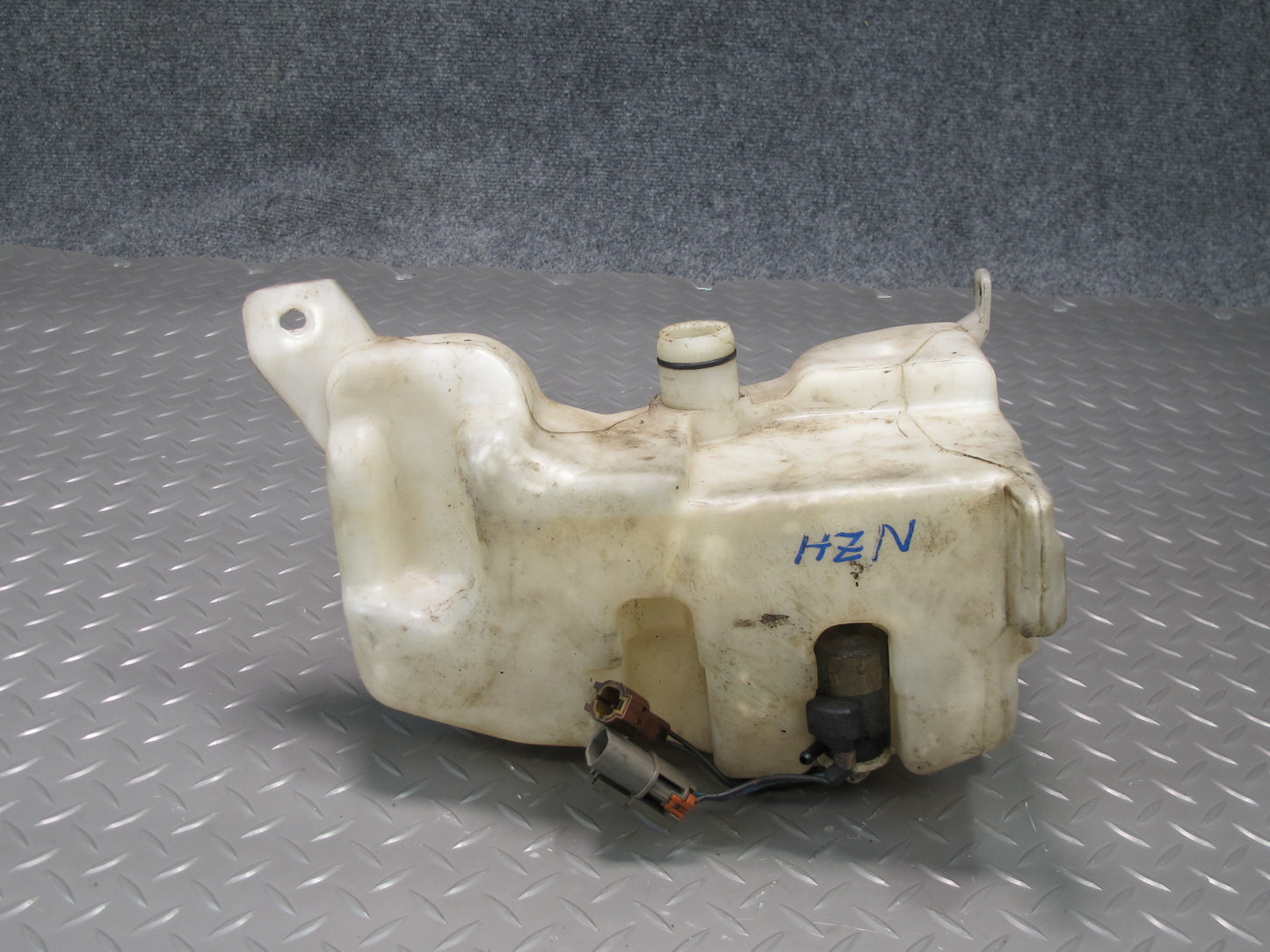 93-94 Nissan Z32 300ZX Convertible Windshield Washer Fluid Reservoir w Pump OEM
