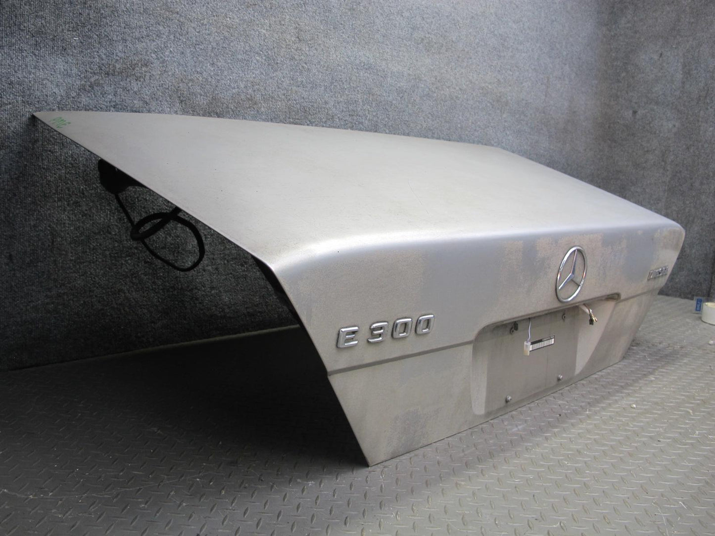 94-95 Mercedes W124 300D Sedan Trunk Deck Lid Shell Panel Silver OEM