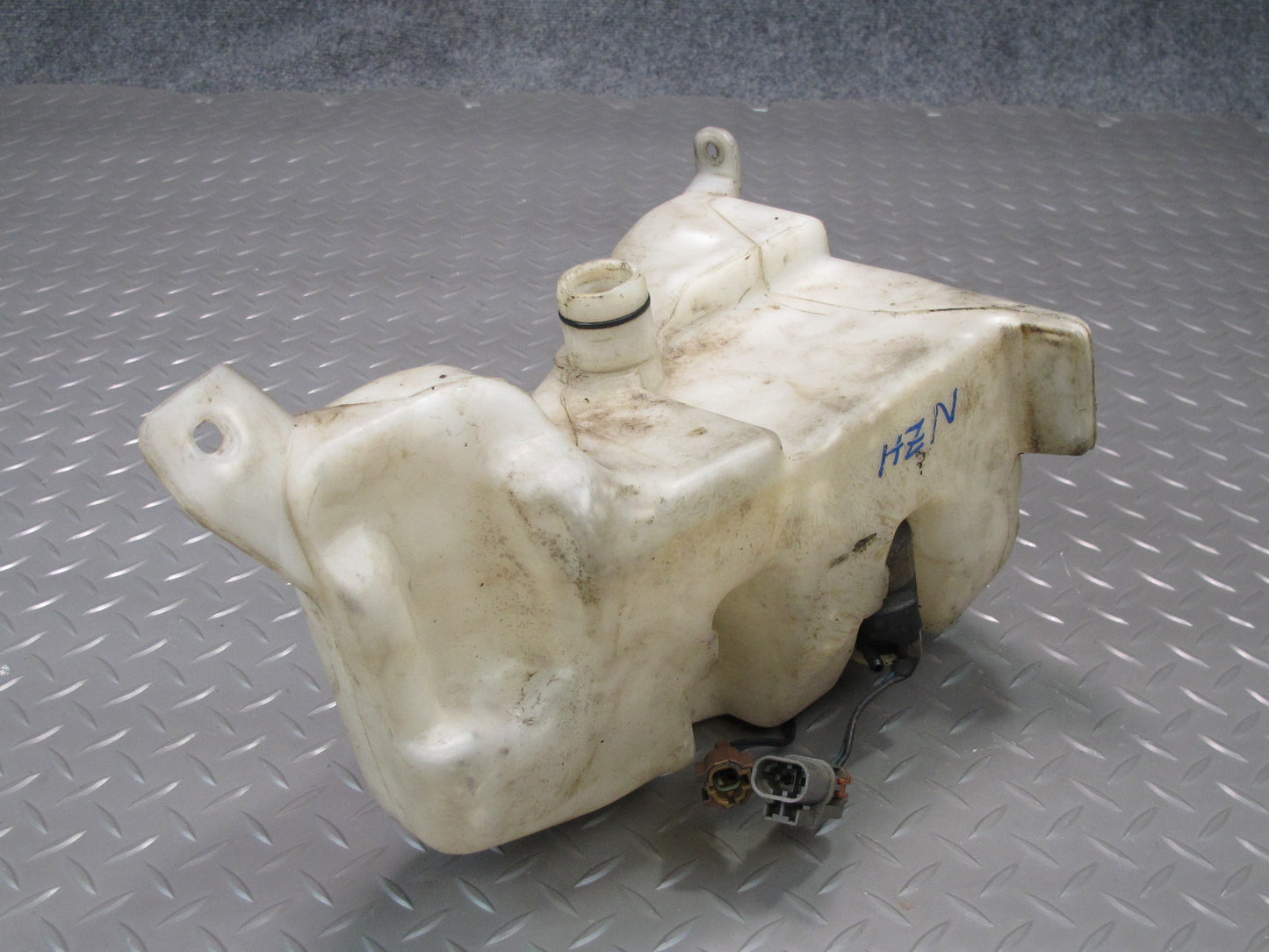 93-94 Nissan Z32 300ZX Convertible Windshield Washer Fluid Reservoir w Pump OEM