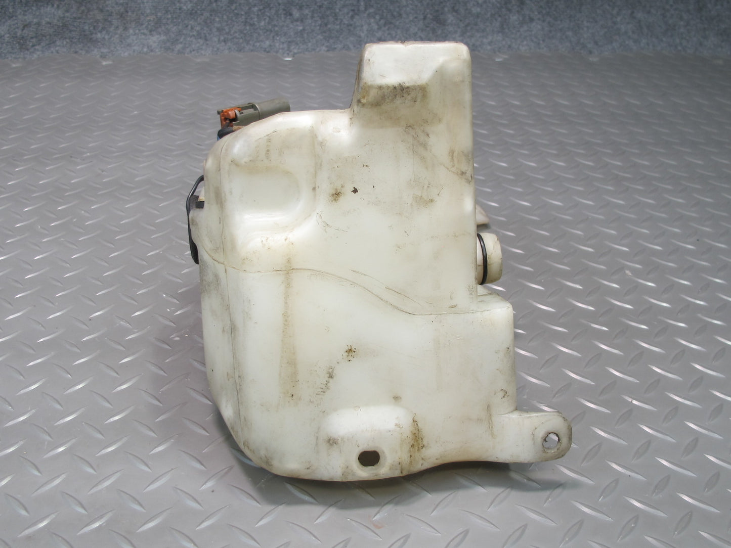 93-94 Nissan Z32 300ZX Convertible Windshield Washer Fluid Reservoir w Pump OEM