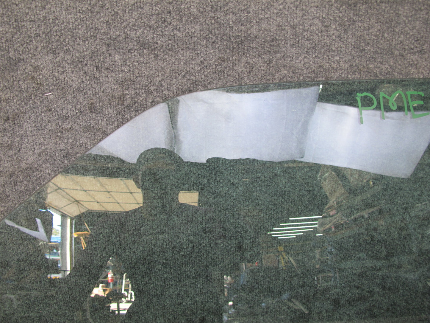 90-95 Mercedes W124 300D Sedan Front Left Door Glass Window OEM