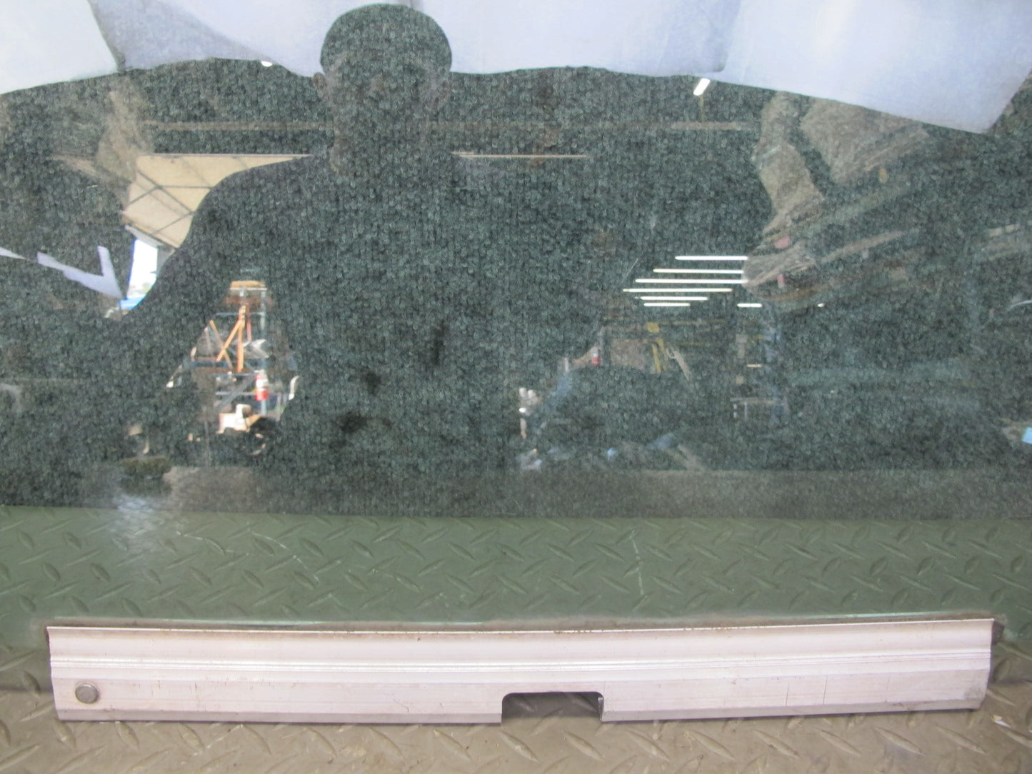 90-95 Mercedes W124 300D Sedan Front Left Door Glass Window OEM