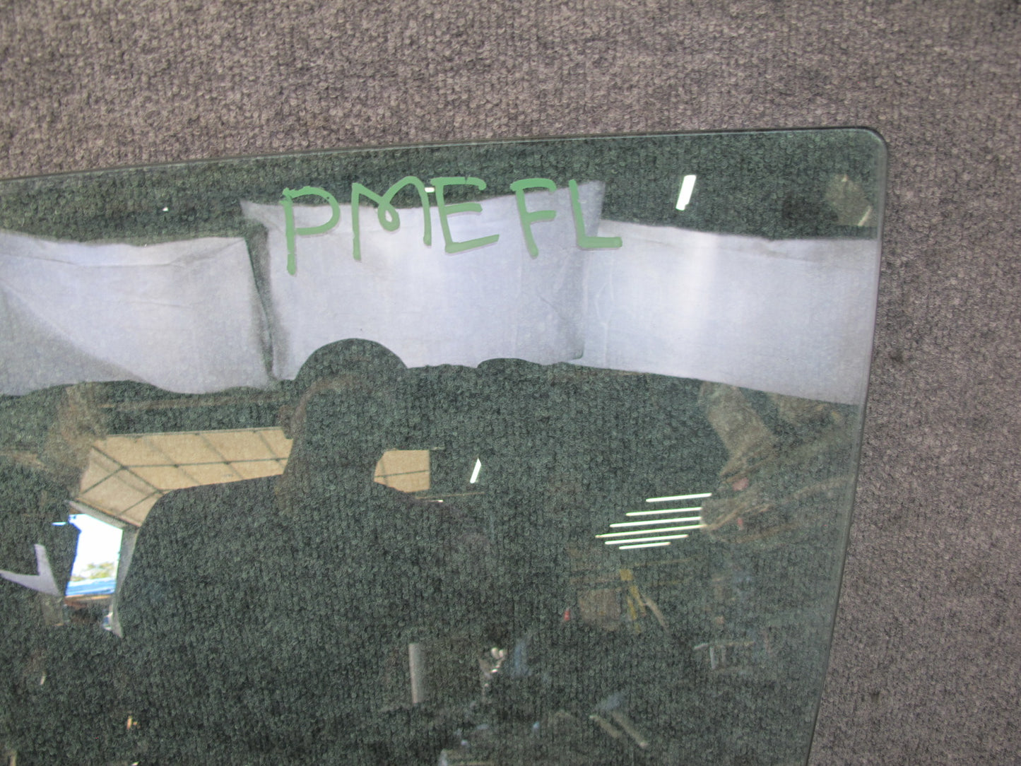 90-95 Mercedes W124 300D Sedan Front Left Door Glass Window OEM