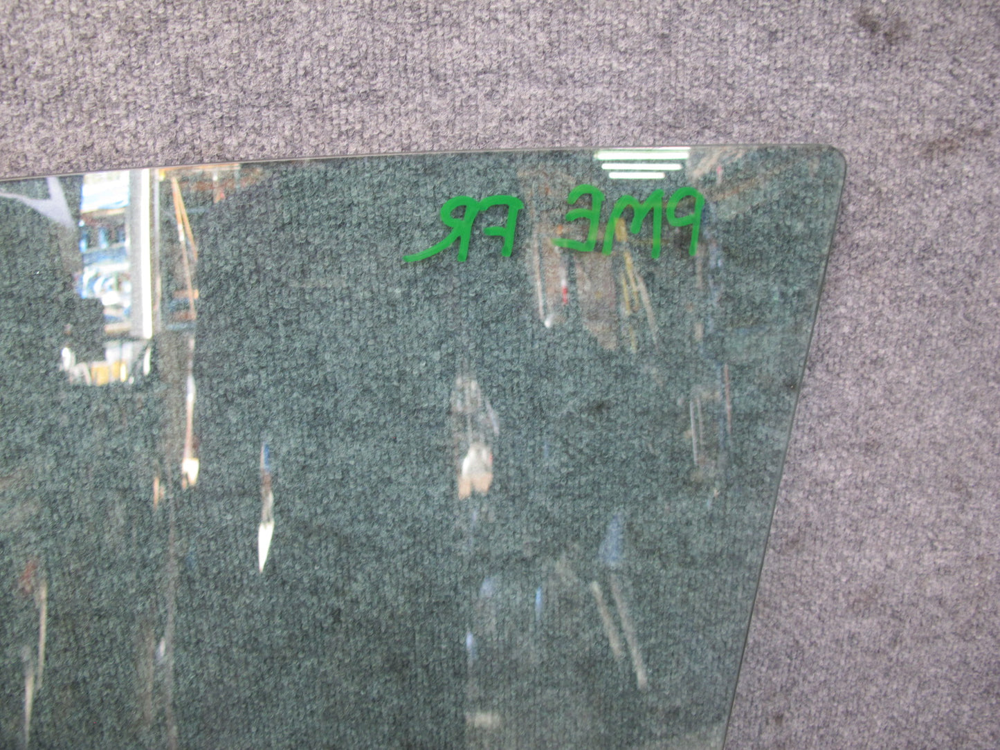 90-95 Mercedes W124 300D Sedan Front Right Door Glass Window OEM