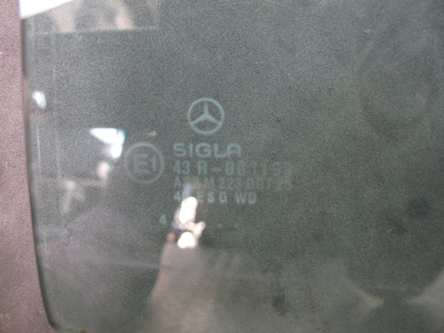 93-95 Mercedes W124 300D Sedan Rear Right Door Glass Window OEM