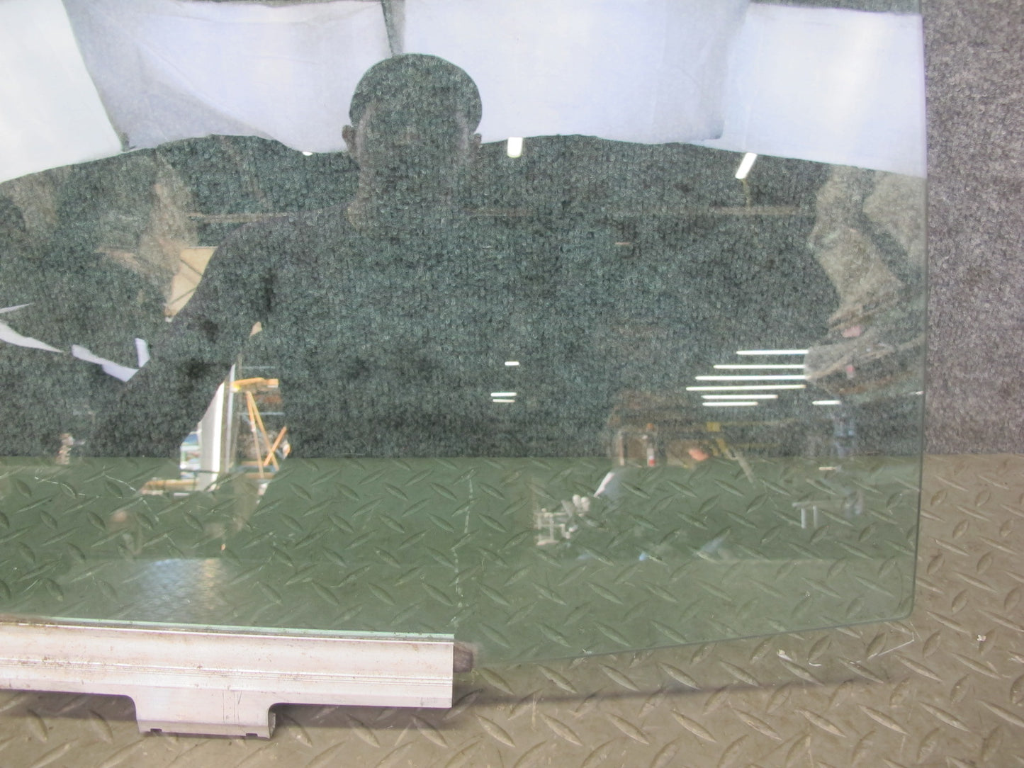 93-95 Mercedes W124 300D Sedan Rear Right Door Glass Window OEM